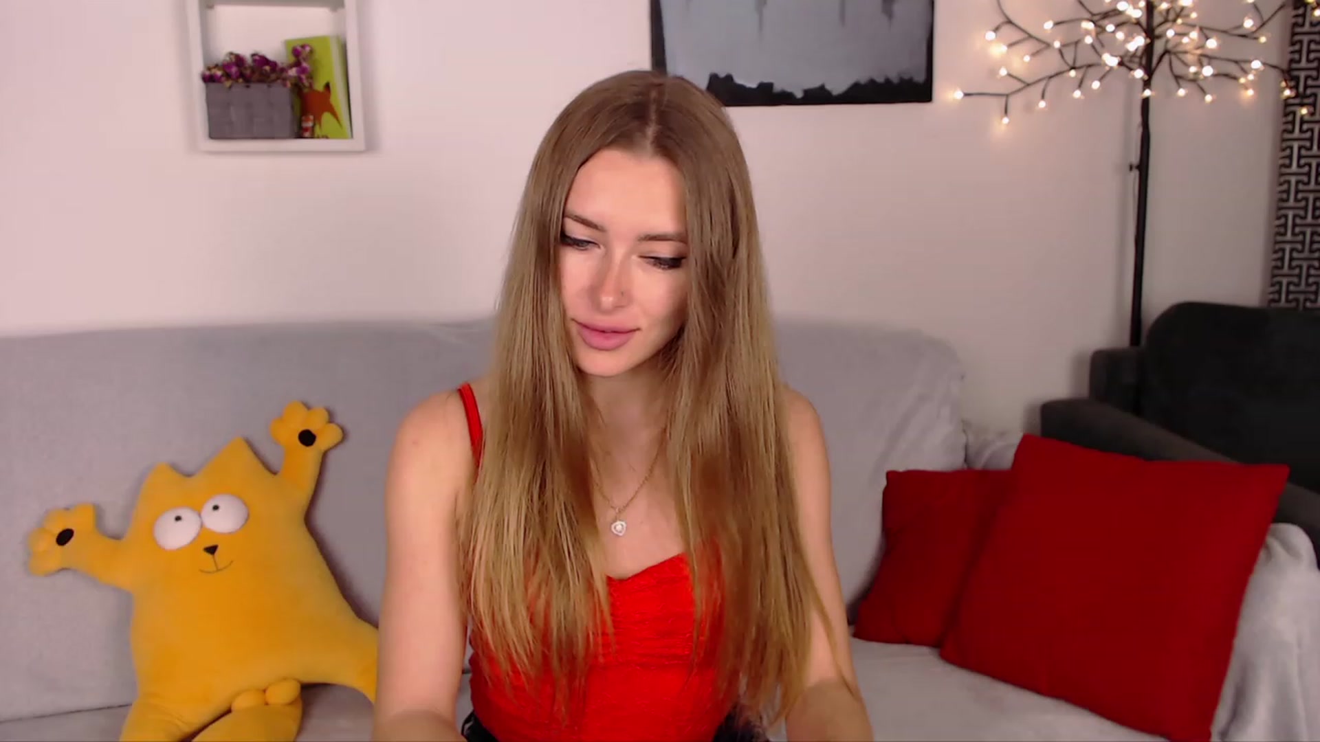 Gallery image thumbnail from SimonsWife's myfreecams stream on, 04/13/2023, 14:55 image 13 of 20