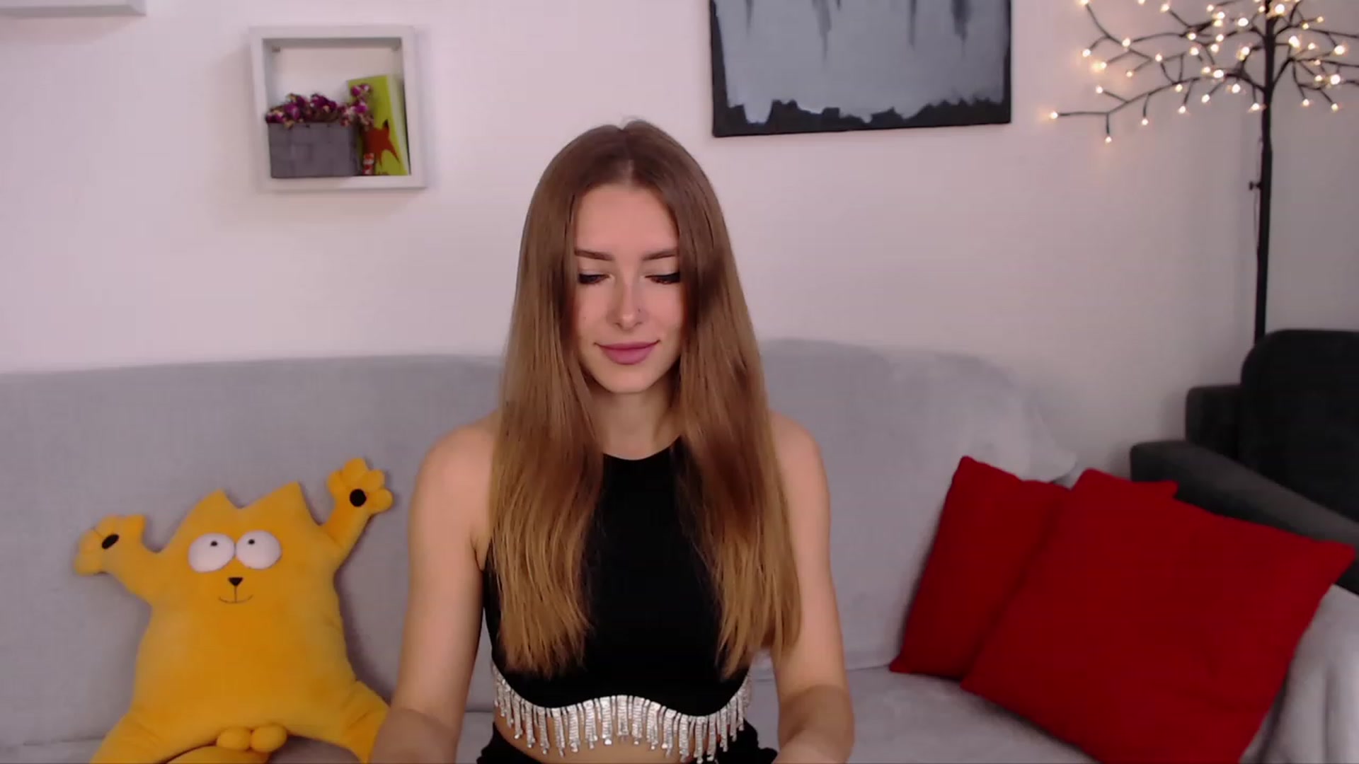 Gallery image thumbnail from SimonsWife's myfreecams stream on, 04/24/2023, 11:35 image 1 of 20