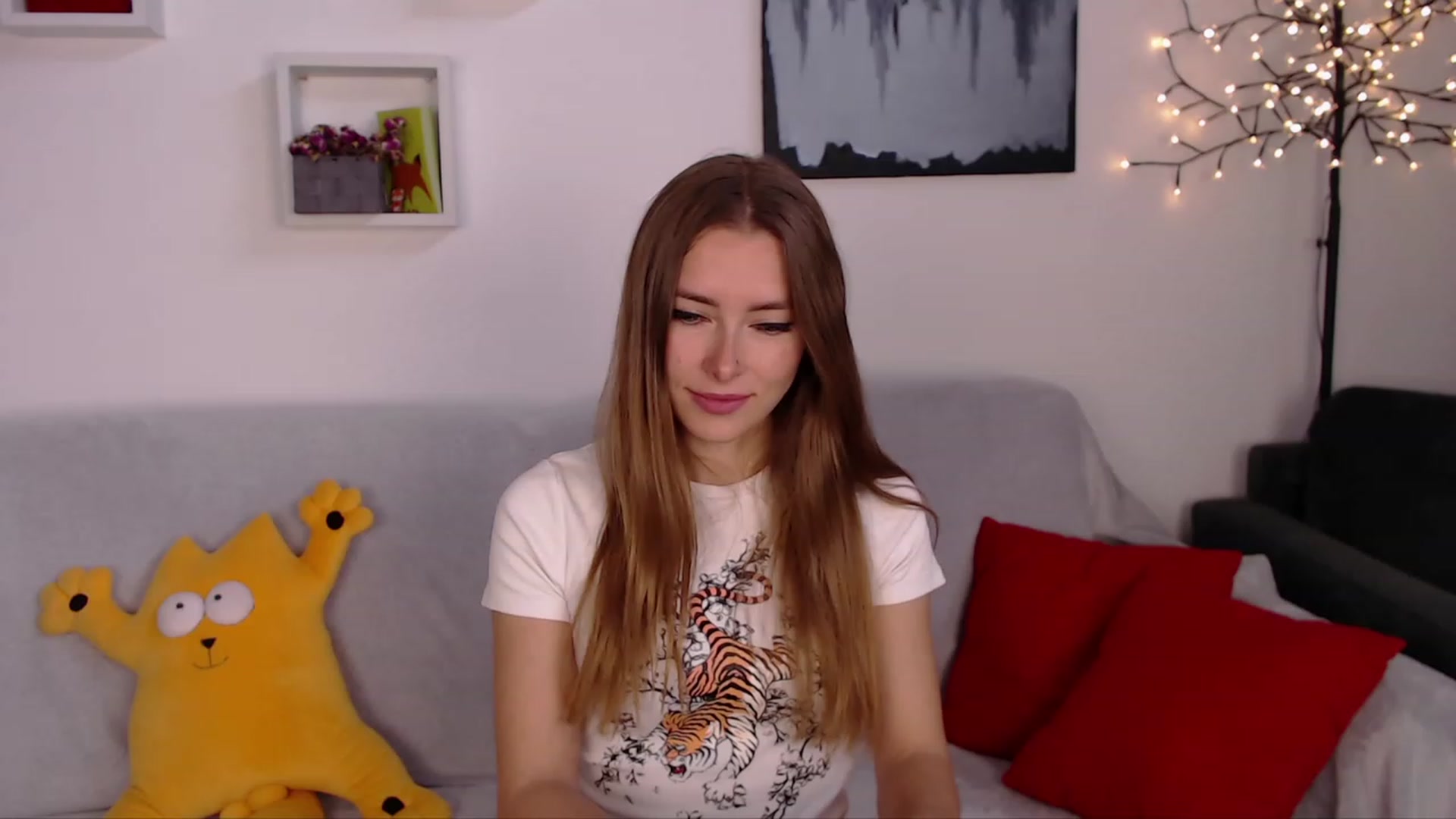 Gallery image thumbnail from SimonsWife's myfreecams stream on, 05/08/2023, 13:34 image 1 of 20
