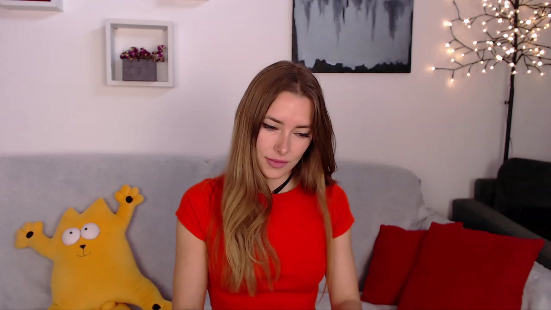 Gallery image thumbnail from SimonsWife's myfreecams stream on, 05/17/2023, 13:05 image 19 of 20