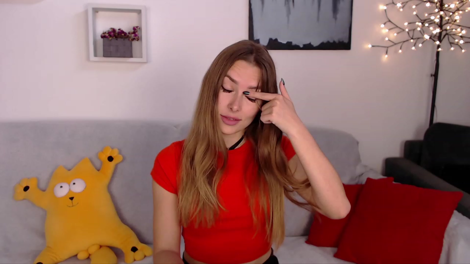 Gallery image thumbnail from SimonsWife's myfreecams stream on, 05/17/2023, 13:05 image 8 of 20