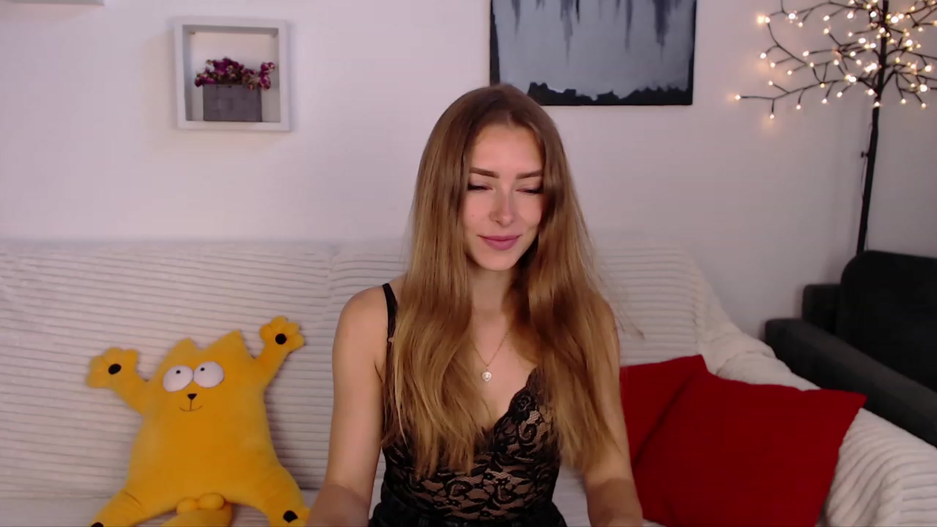 Gallery image thumbnail from SimonsWife's myfreecams stream on, 05/31/2023, 10:06 image 7 of 20