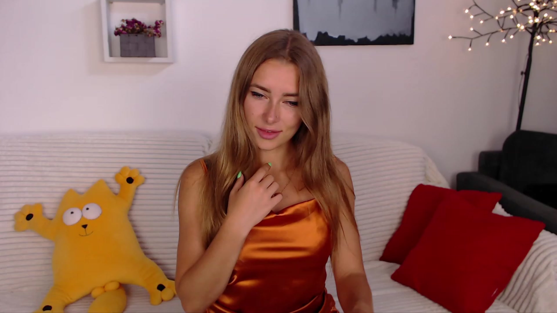 Gallery image thumbnail from SimonsWife's myfreecams stream on, 07/05/2023, 11:39 image 11 of 20