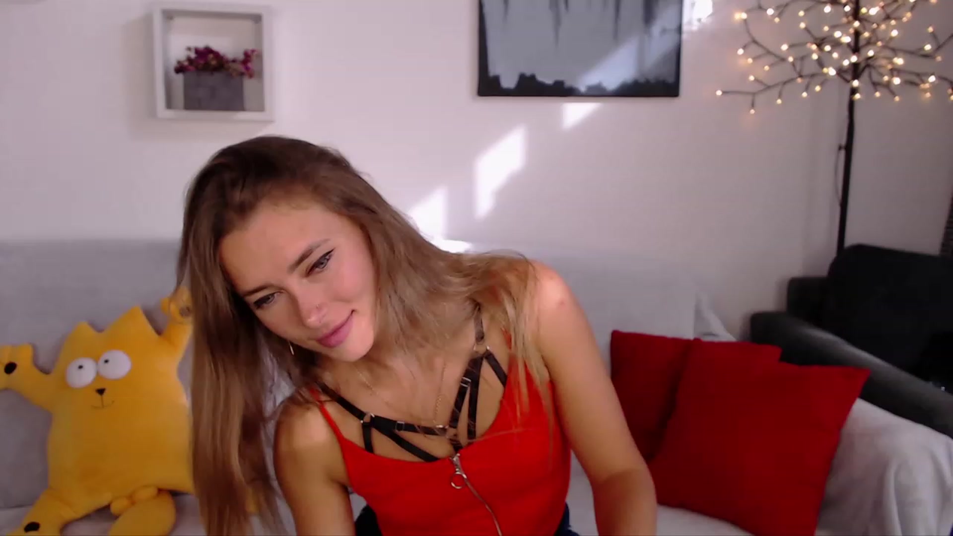 Gallery image thumbnail from SimonsWife's myfreecams stream on, 09/11/2023, 13:13 image 17 of 20