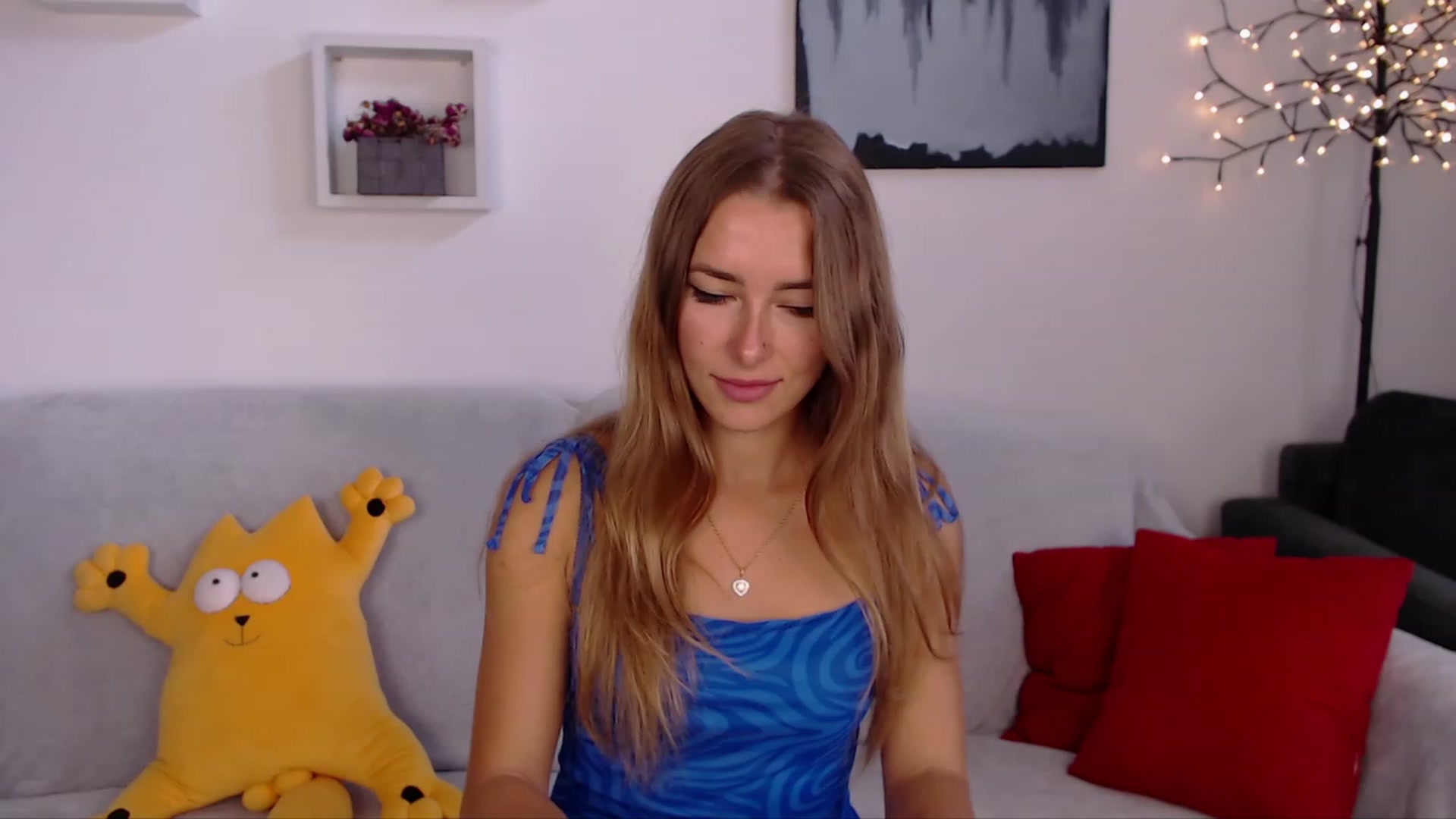 Gallery image thumbnail from SimonsWife's myfreecams stream on, 09/14/2023, 11:41 image 14 of 20