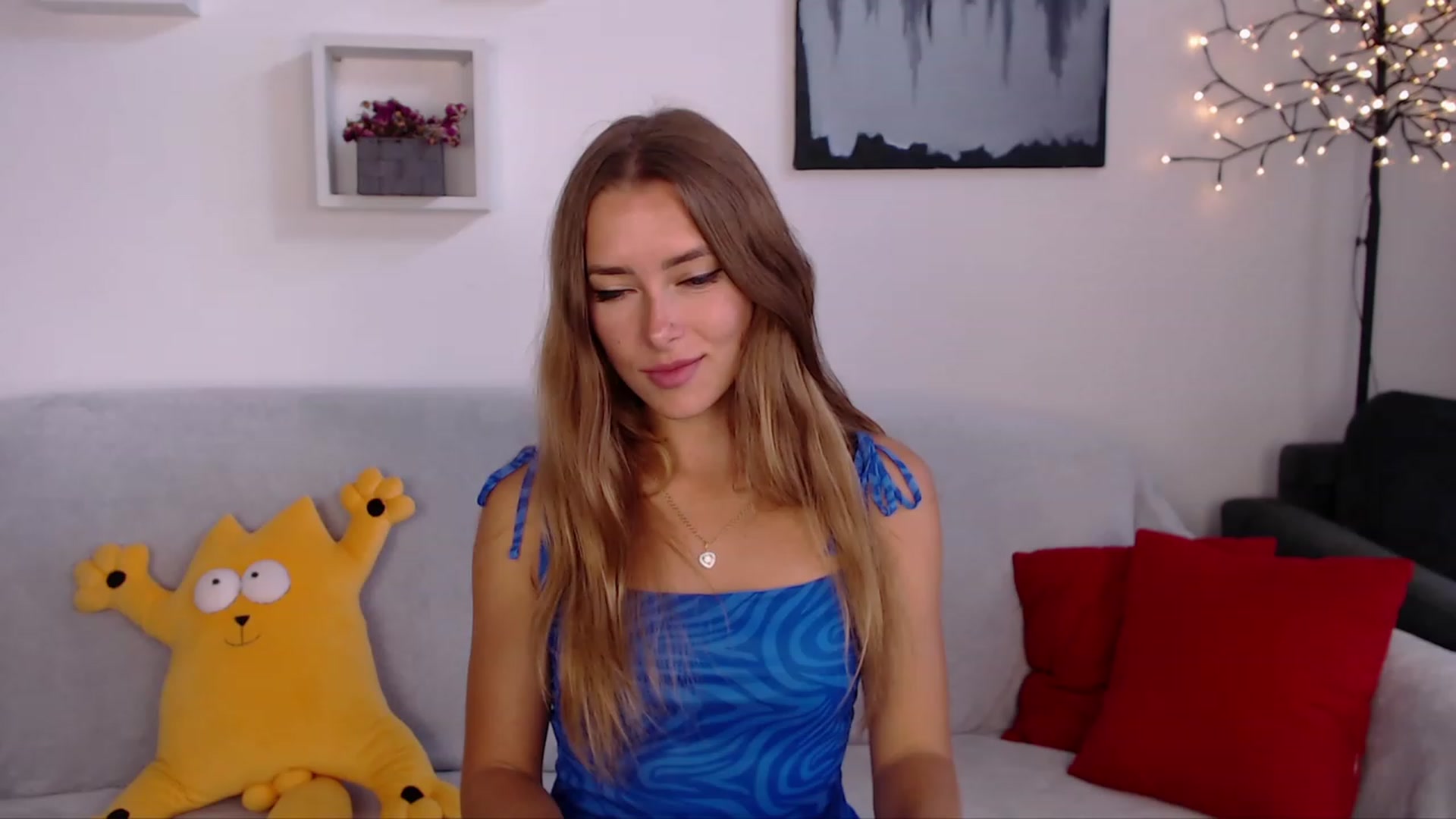 Gallery image thumbnail from SimonsWife's myfreecams stream on, 09/14/2023, 11:41 image 18 of 20