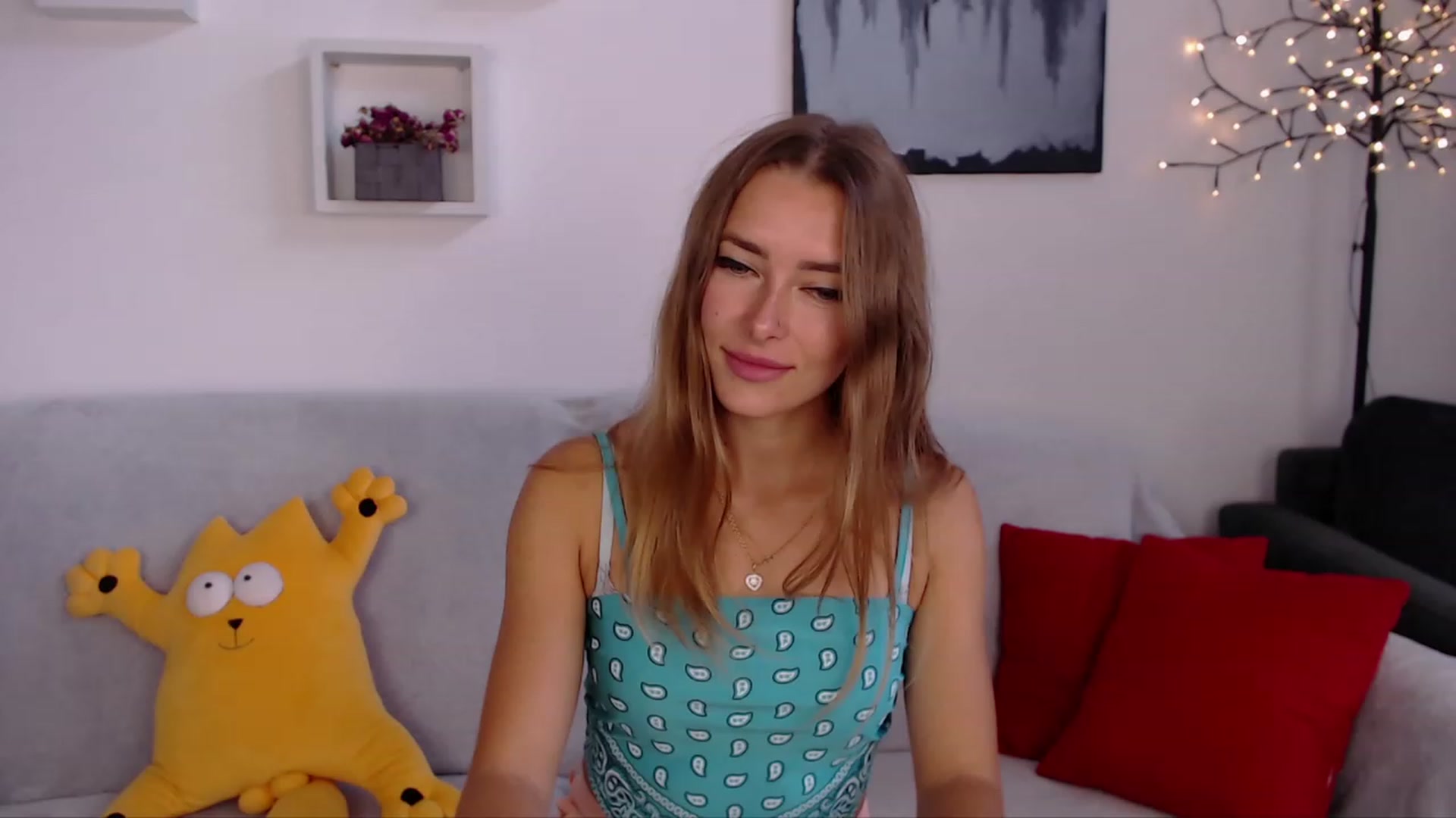 Gallery image thumbnail from SimonsWife's myfreecams stream on, 09/14/2023, 11:41 image 4 of 20
