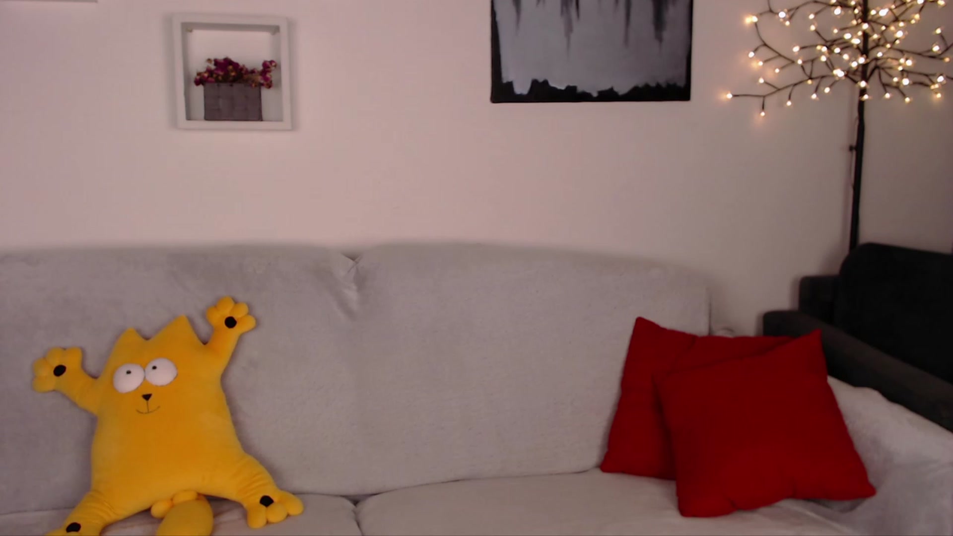 Gallery image thumbnail from SimonsWife's myfreecams stream on, 09/20/2023, 16:04 image 5 of 20