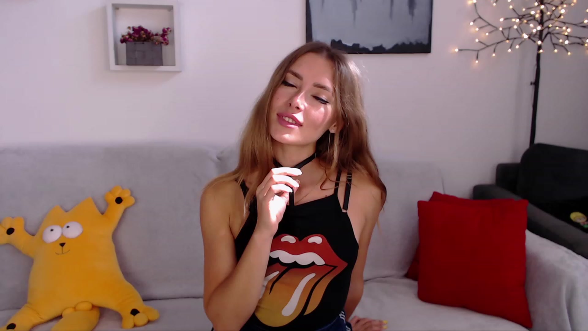 Gallery image thumbnail from SimonsWife's myfreecams stream on, 09/27/2023, 11:07 image 16 of 20