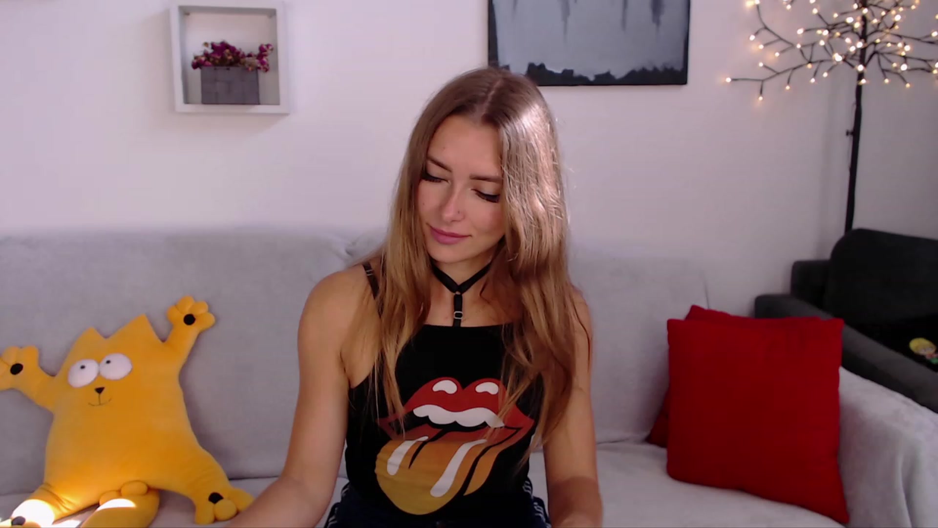 Gallery image thumbnail from SimonsWife's myfreecams stream on, 09/27/2023, 11:07 image 17 of 20