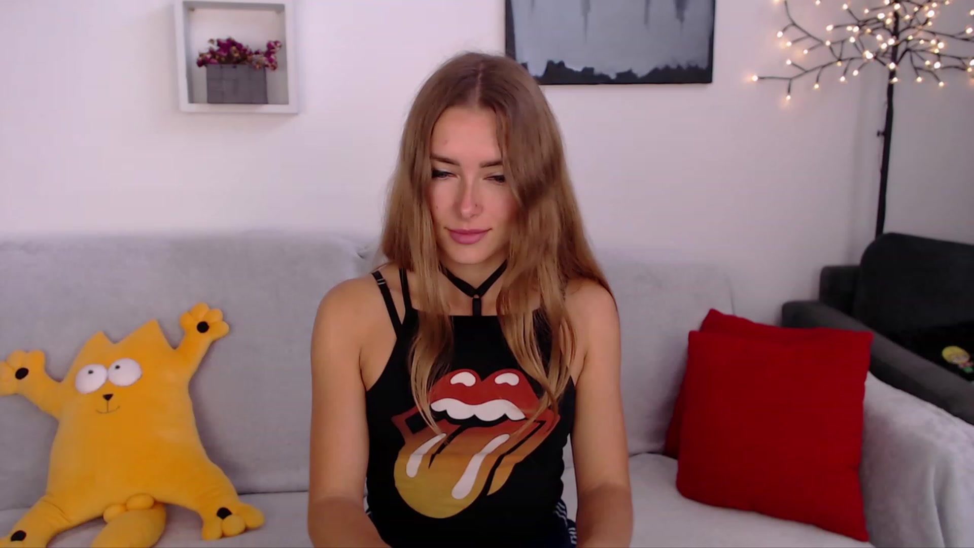 Gallery image thumbnail from SimonsWife's myfreecams stream on, 09/27/2023, 11:07 image 5 of 20