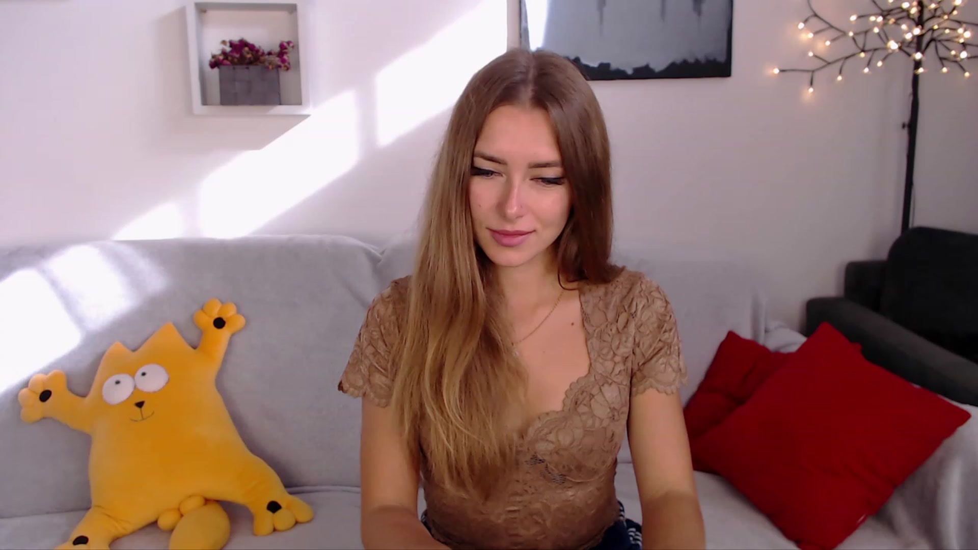 Gallery image thumbnail from SimonsWife's myfreecams stream on, 10/02/2023, 12:20 image 20 of 20
