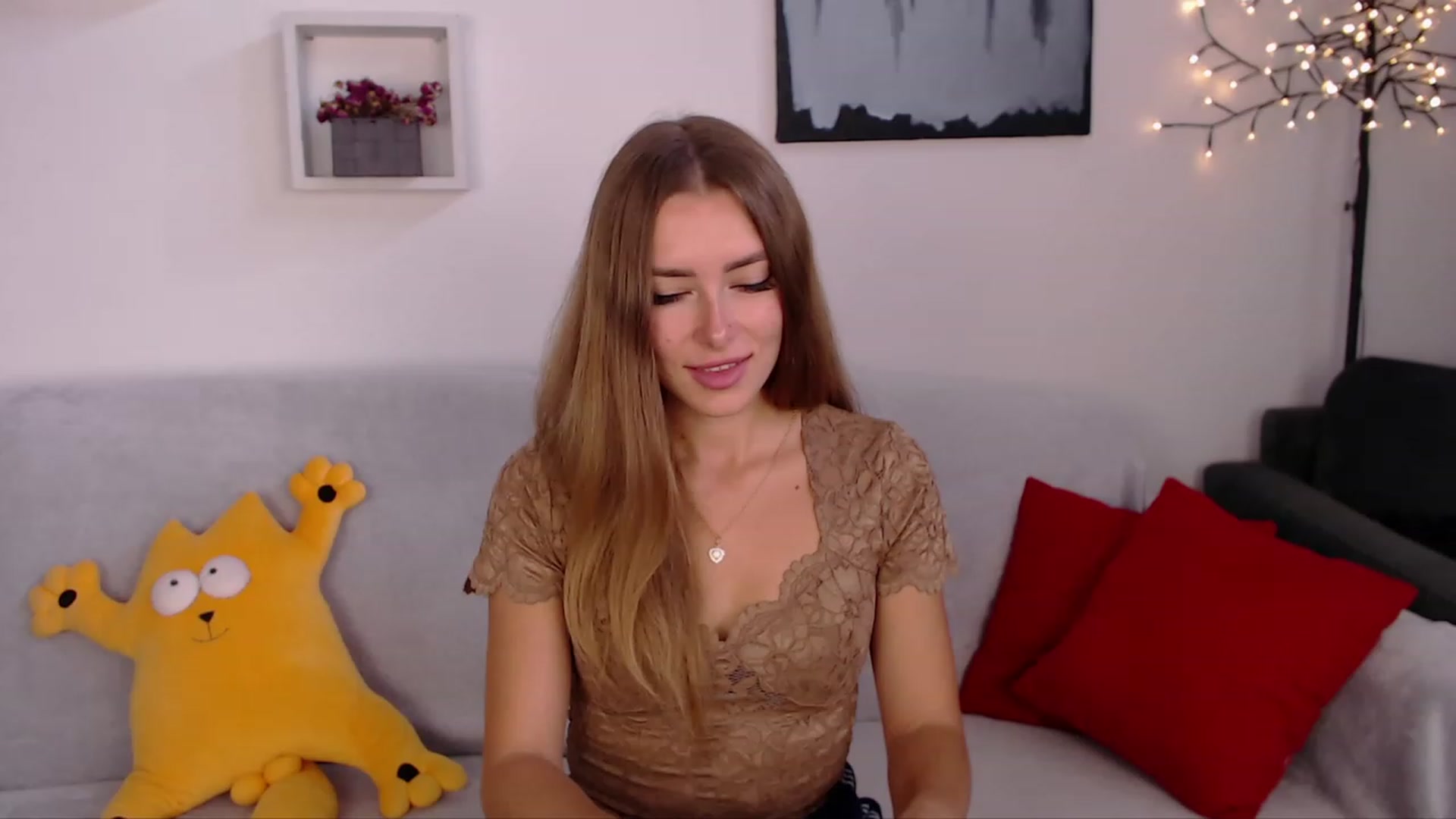 Gallery image thumbnail from SimonsWife's myfreecams stream on, 10/02/2023, 12:20 image 2 of 20