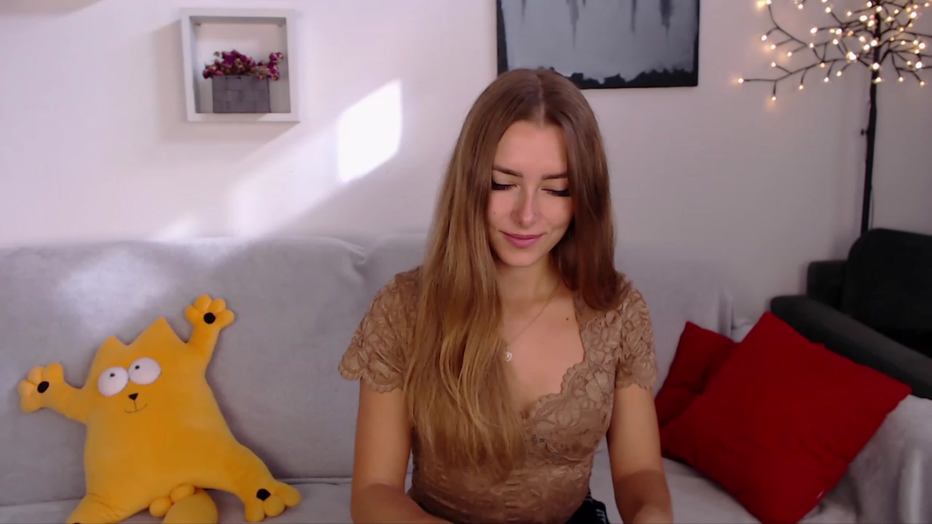 Gallery image thumbnail from SimonsWife's myfreecams stream on, 10/02/2023, 12:20 image 15 of 20