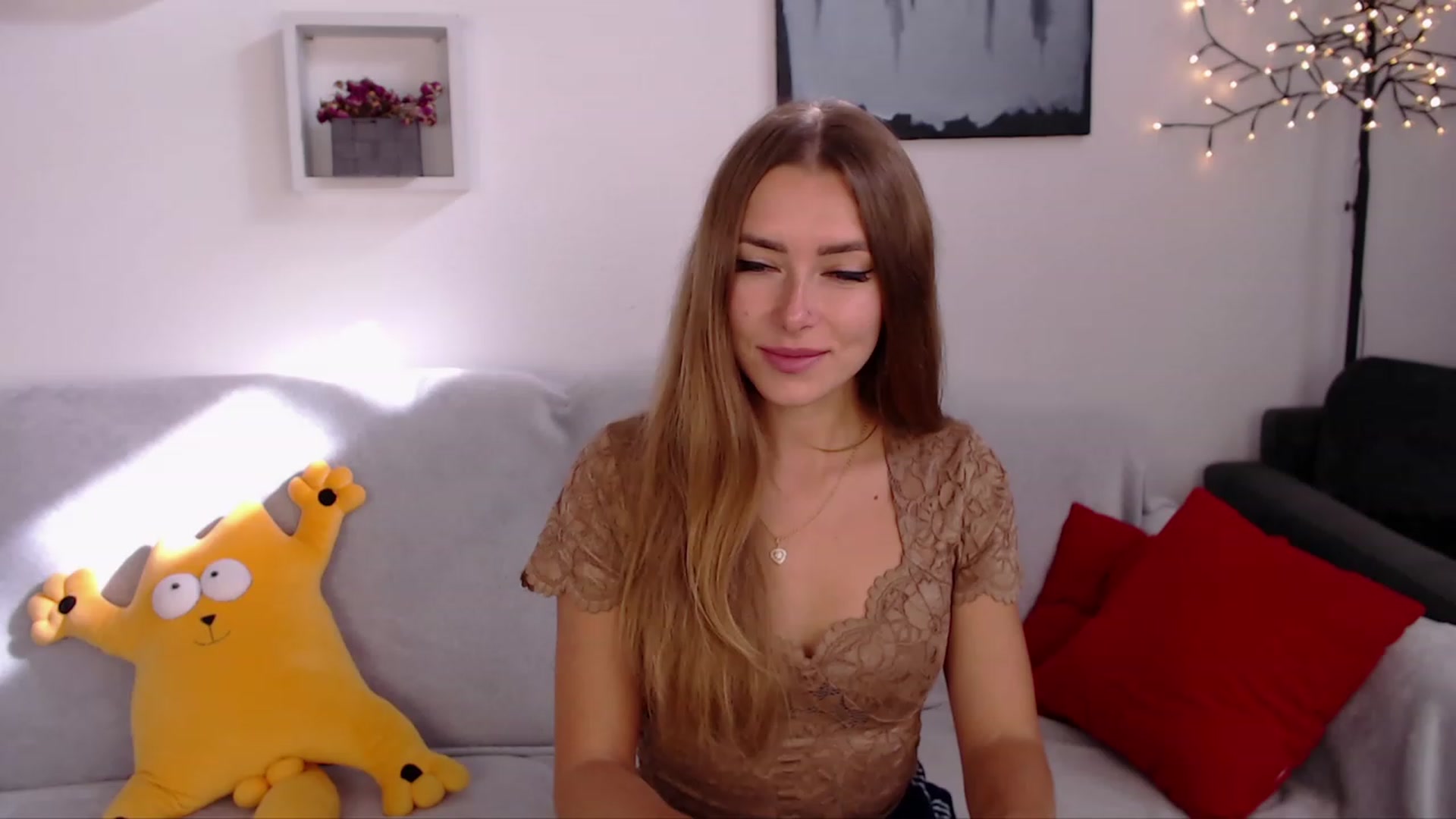 Gallery image thumbnail from SimonsWife's myfreecams stream on, 10/02/2023, 12:20 image 10 of 20