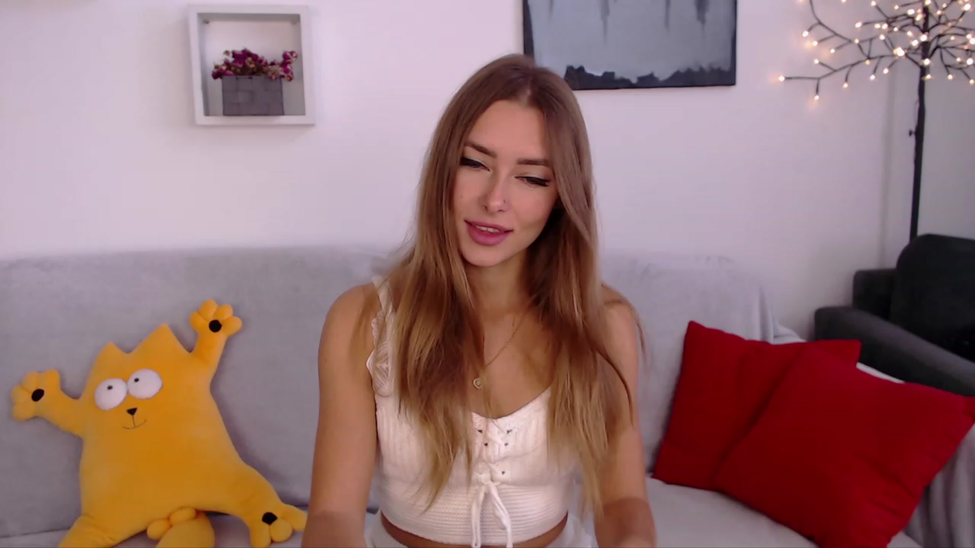 Gallery image thumbnail from SimonsWife's myfreecams stream on, 10/09/2023, 08:45 image 11 of 20