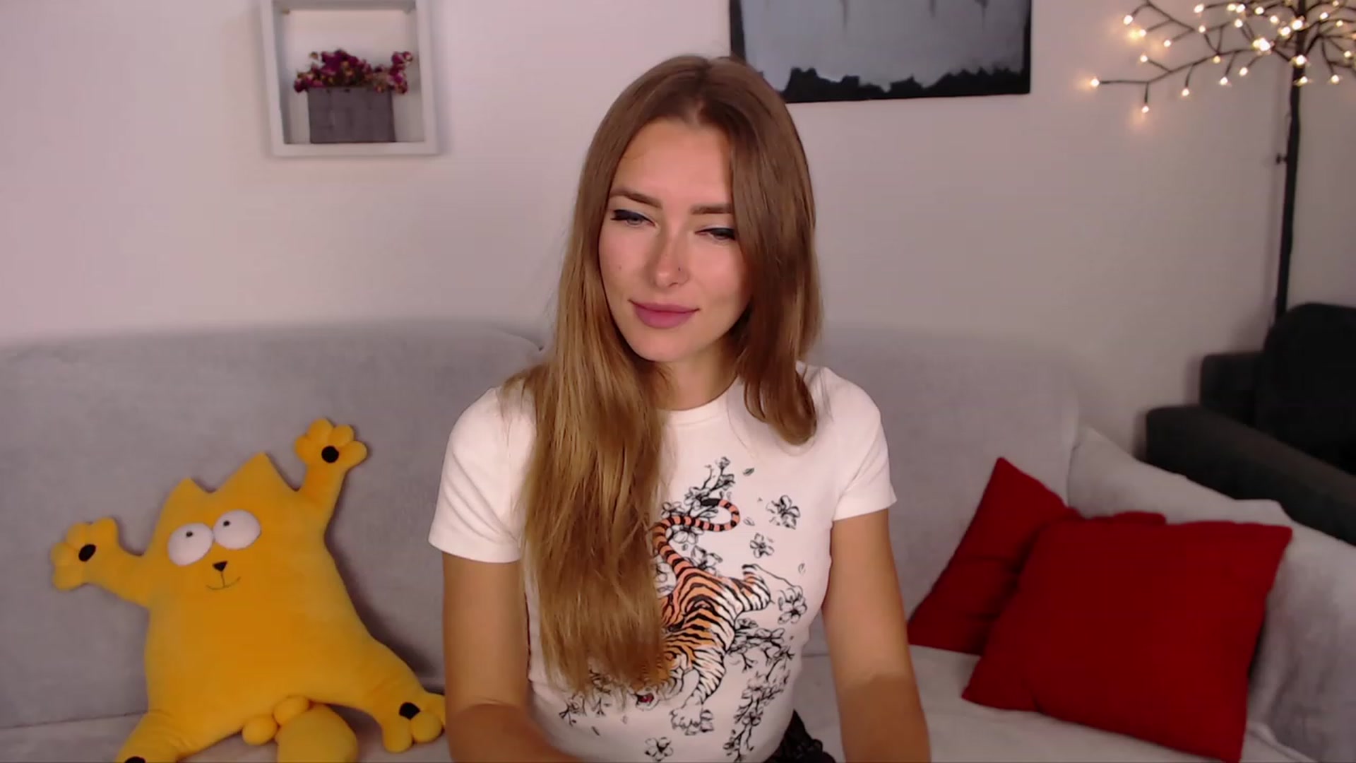 Gallery image thumbnail from SimonsWife's myfreecams stream on, 10/11/2023, 14:13 image 20 of 20