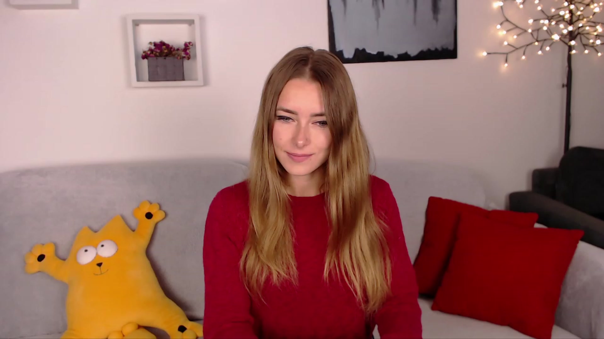 Gallery image thumbnail from SimonsWife's myfreecams stream on, 10/15/2023, 12:01 image 3 of 20