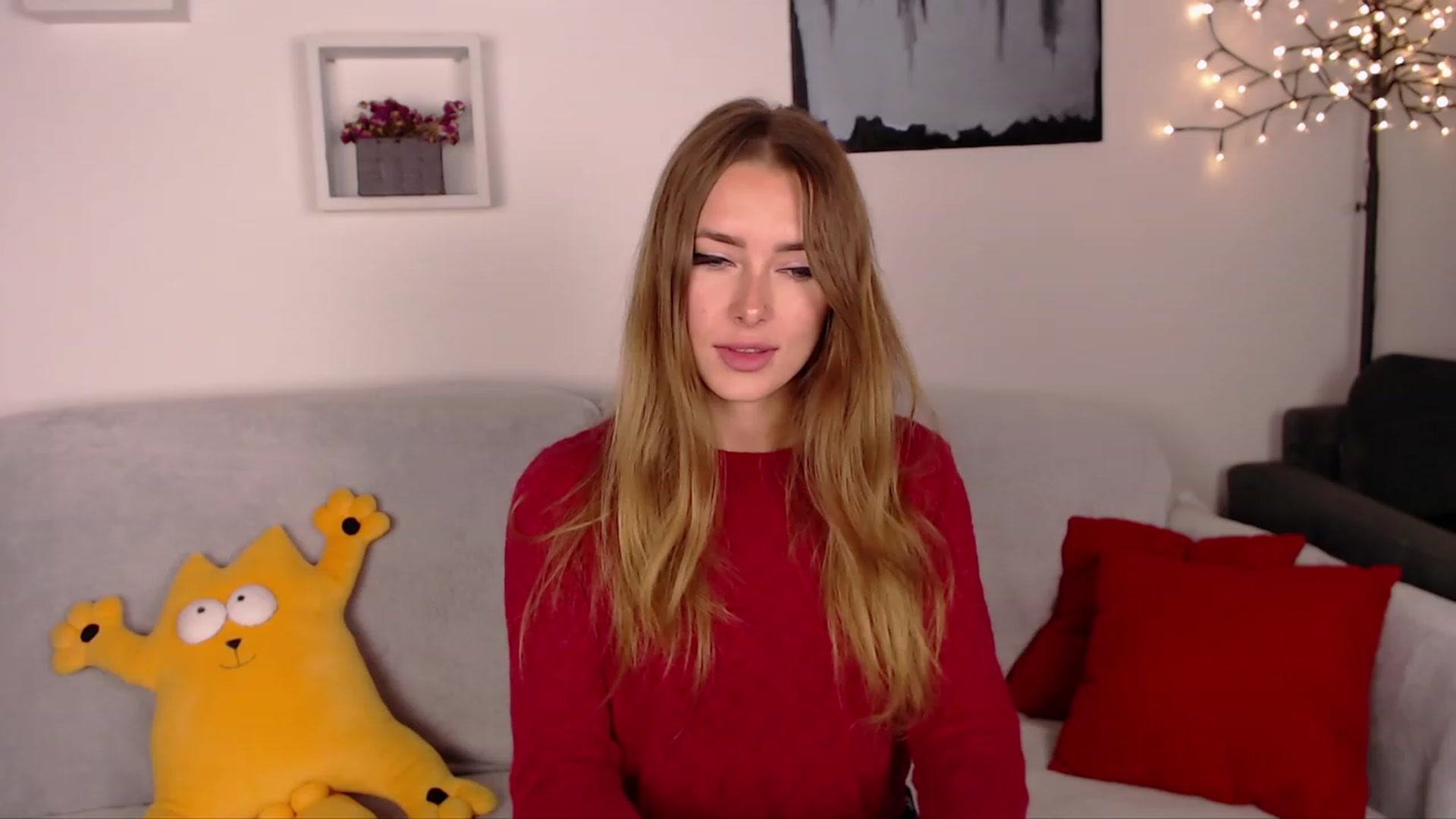 Gallery image thumbnail from SimonsWife's myfreecams stream on, 10/15/2023, 12:01 image 17 of 20