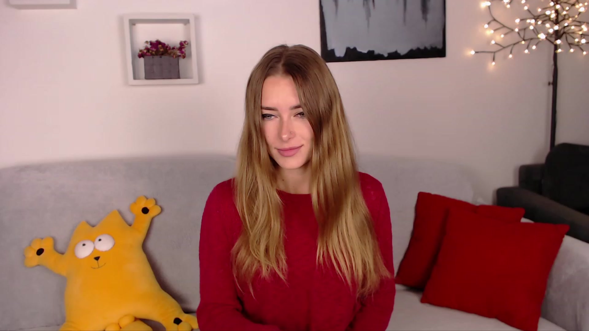 Gallery image thumbnail from SimonsWife's myfreecams stream on, 10/15/2023, 12:01 image 2 of 20