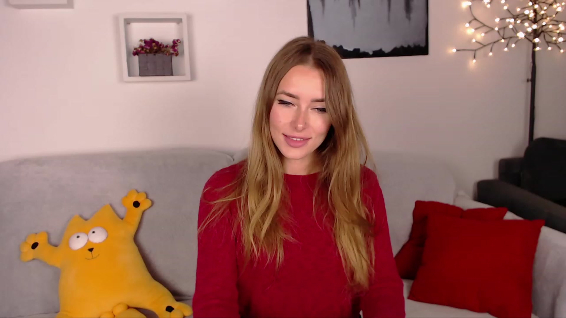 Gallery image thumbnail from SimonsWife's myfreecams stream on, 10/15/2023, 12:01 image 16 of 20