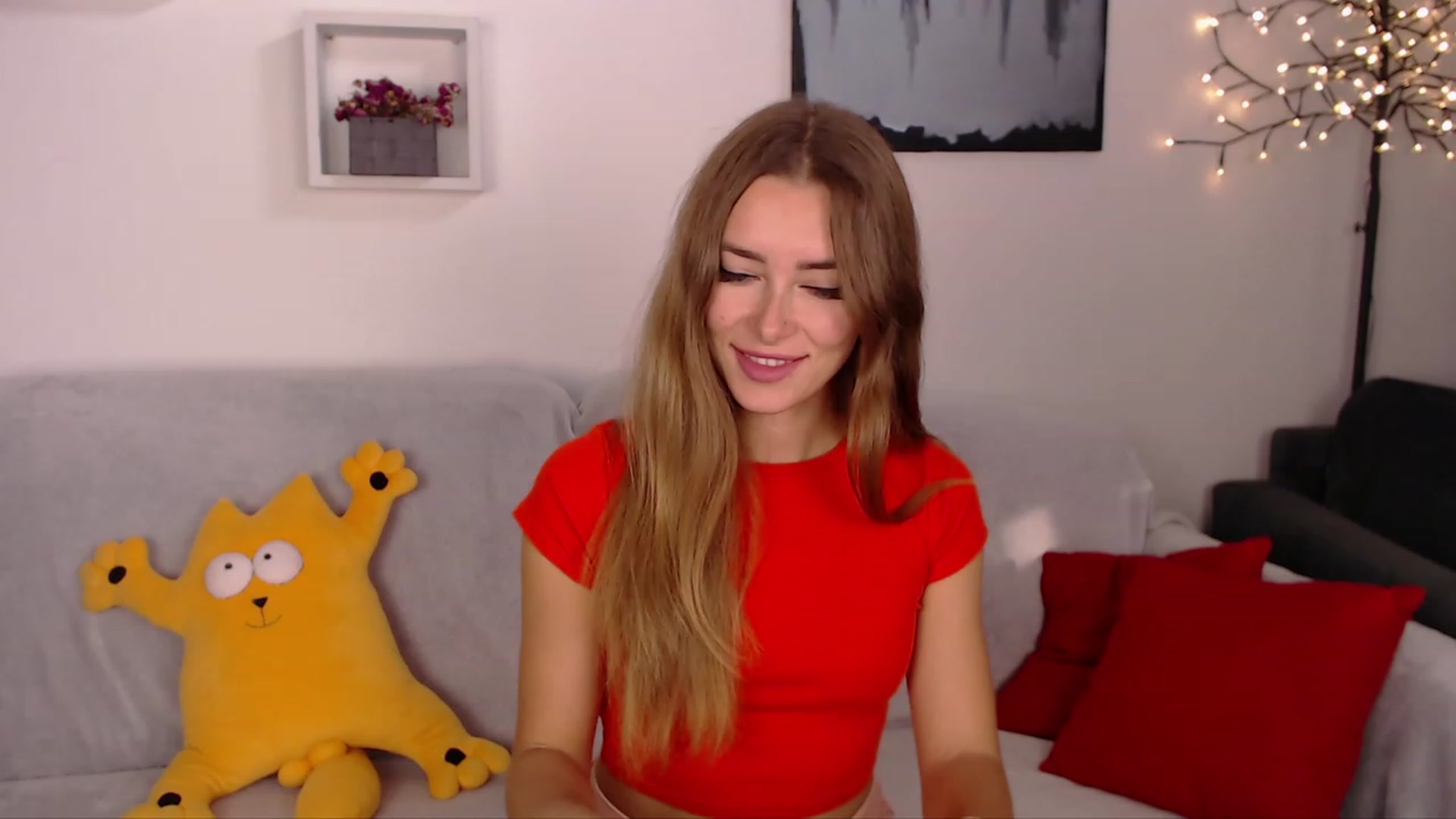 Gallery image thumbnail from SimonsWife's myfreecams stream on, 10/22/2023, 13:33 image 20 of 20