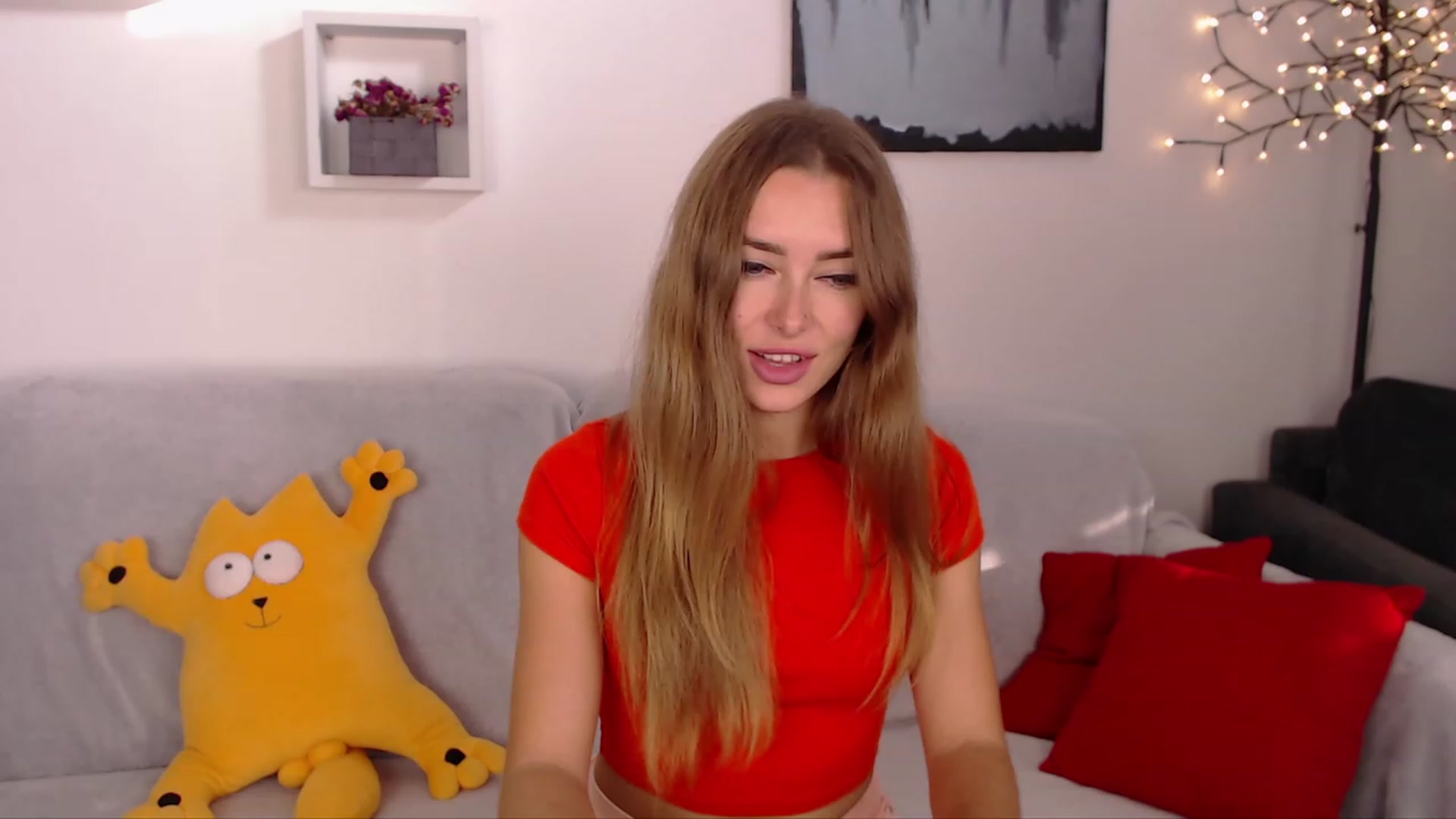 Gallery image thumbnail from SimonsWife's myfreecams stream on, 10/22/2023, 13:33 image 15 of 20