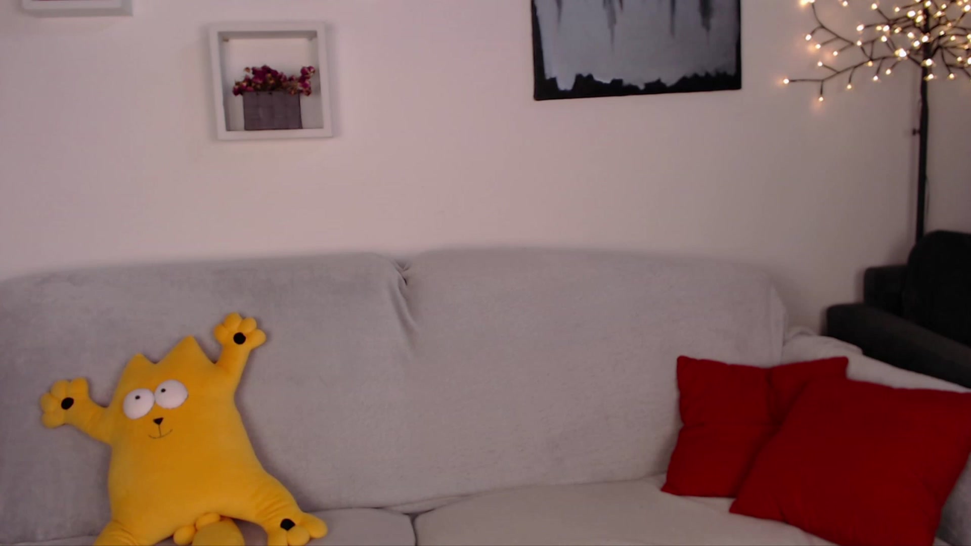 Gallery image thumbnail from SimonsWife's myfreecams stream on, 10/23/2023, 11:39 image 8 of 20