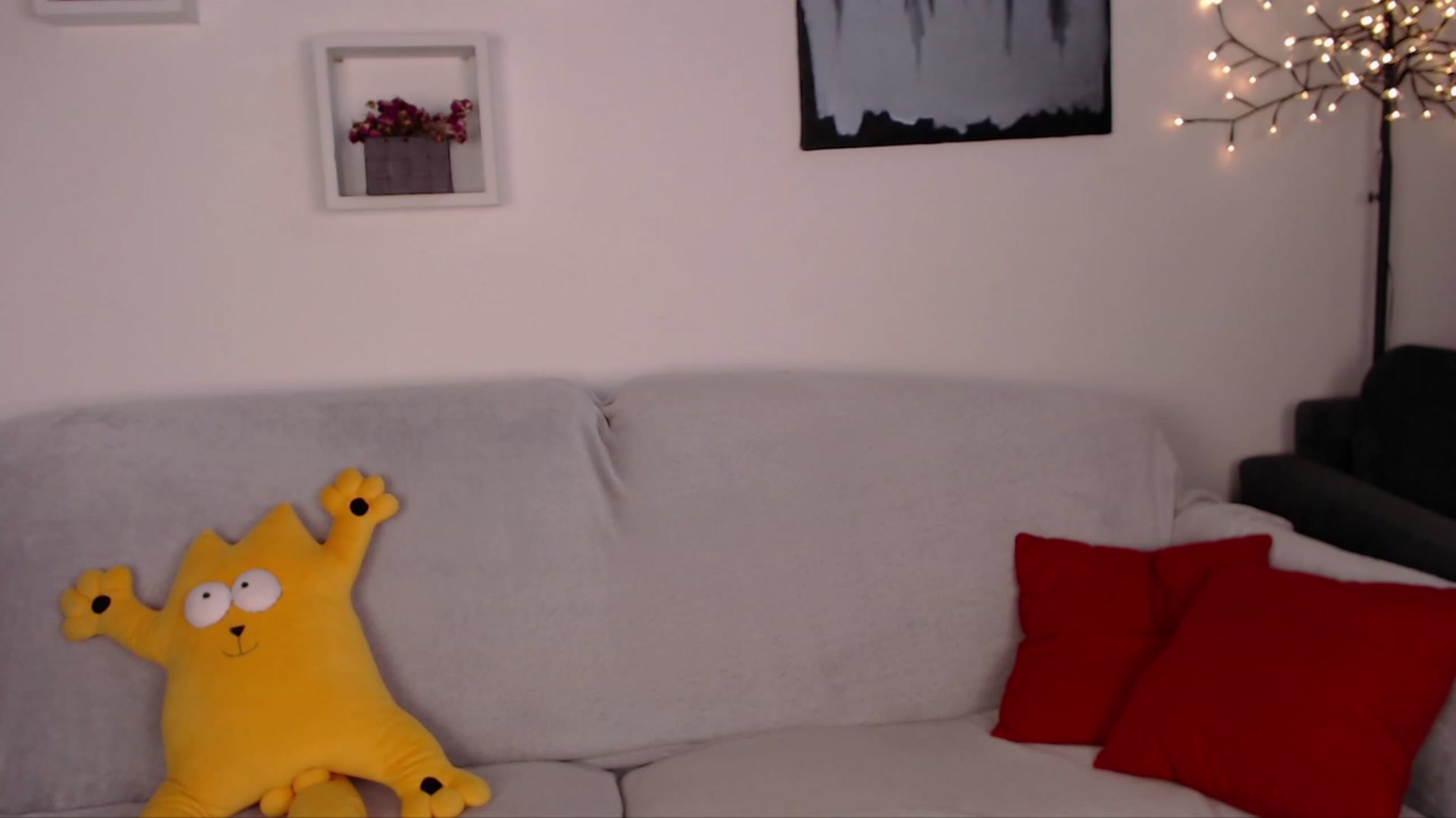 Gallery image thumbnail from SimonsWife's myfreecams stream on, 10/23/2023, 11:39 image 5 of 20
