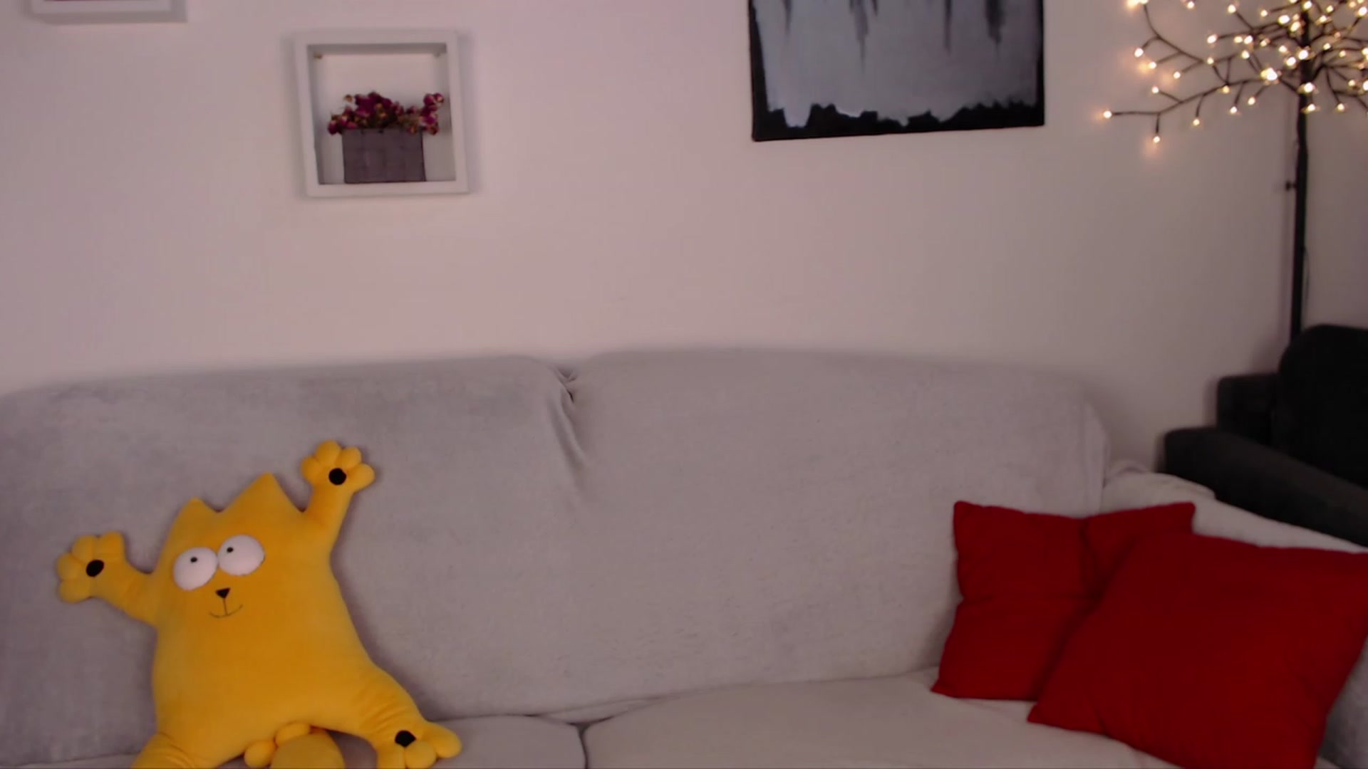Gallery image thumbnail from SimonsWife's myfreecams stream on, 10/23/2023, 11:39 image 6 of 20