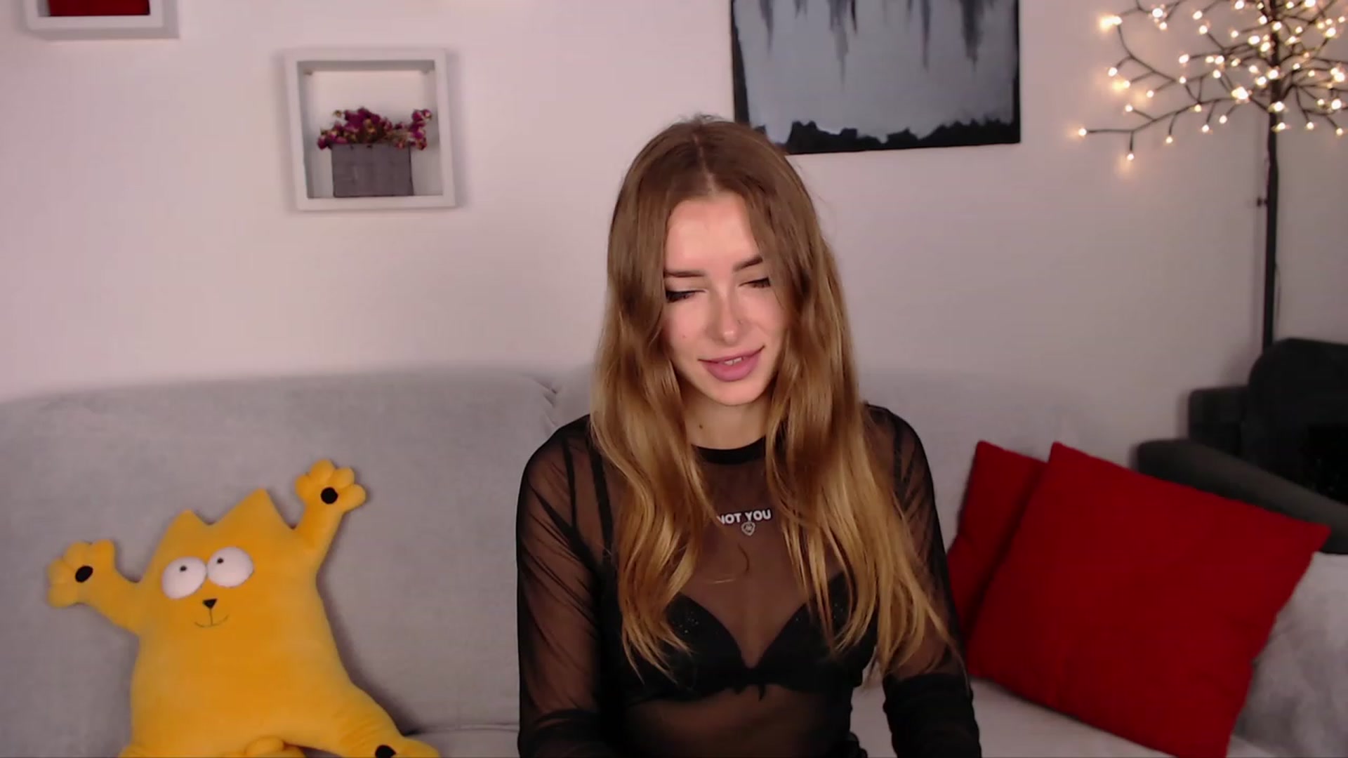 Gallery image thumbnail from SimonsWife's myfreecams stream on, 10/23/2023, 12:56 image 2 of 20