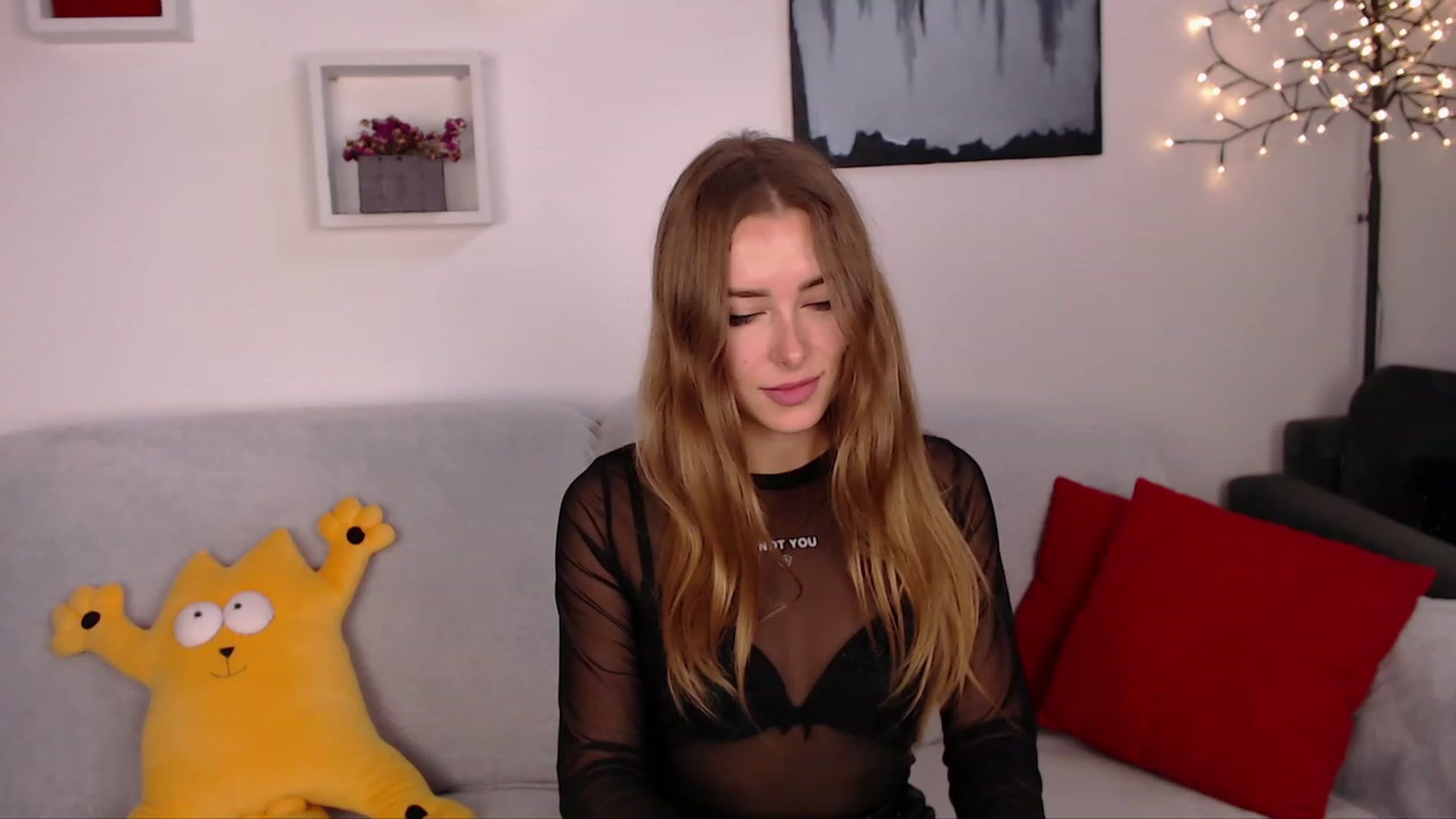 Gallery image thumbnail from SimonsWife's myfreecams stream on, 10/23/2023, 12:56 image 7 of 20
