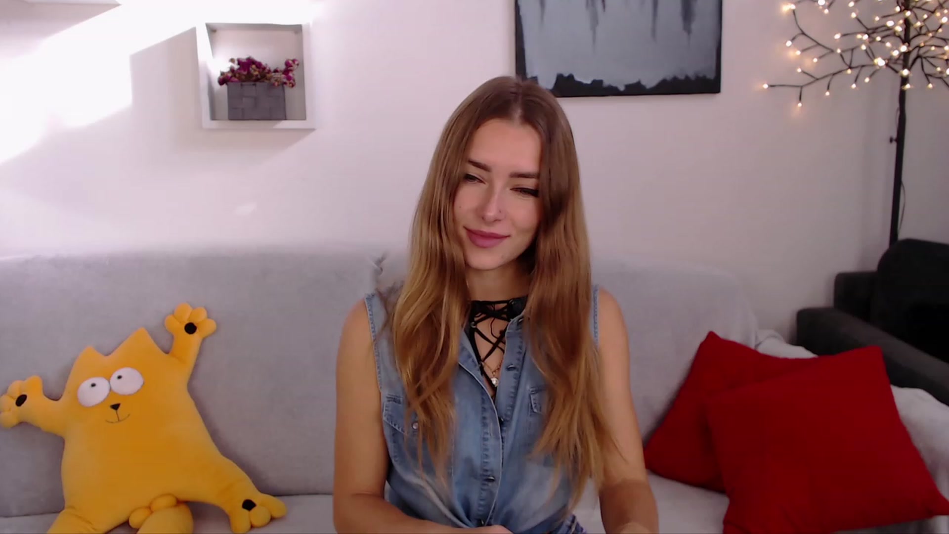 Gallery image thumbnail from SimonsWife's myfreecams stream on, 10/26/2023, 12:35 image 4 of 20
