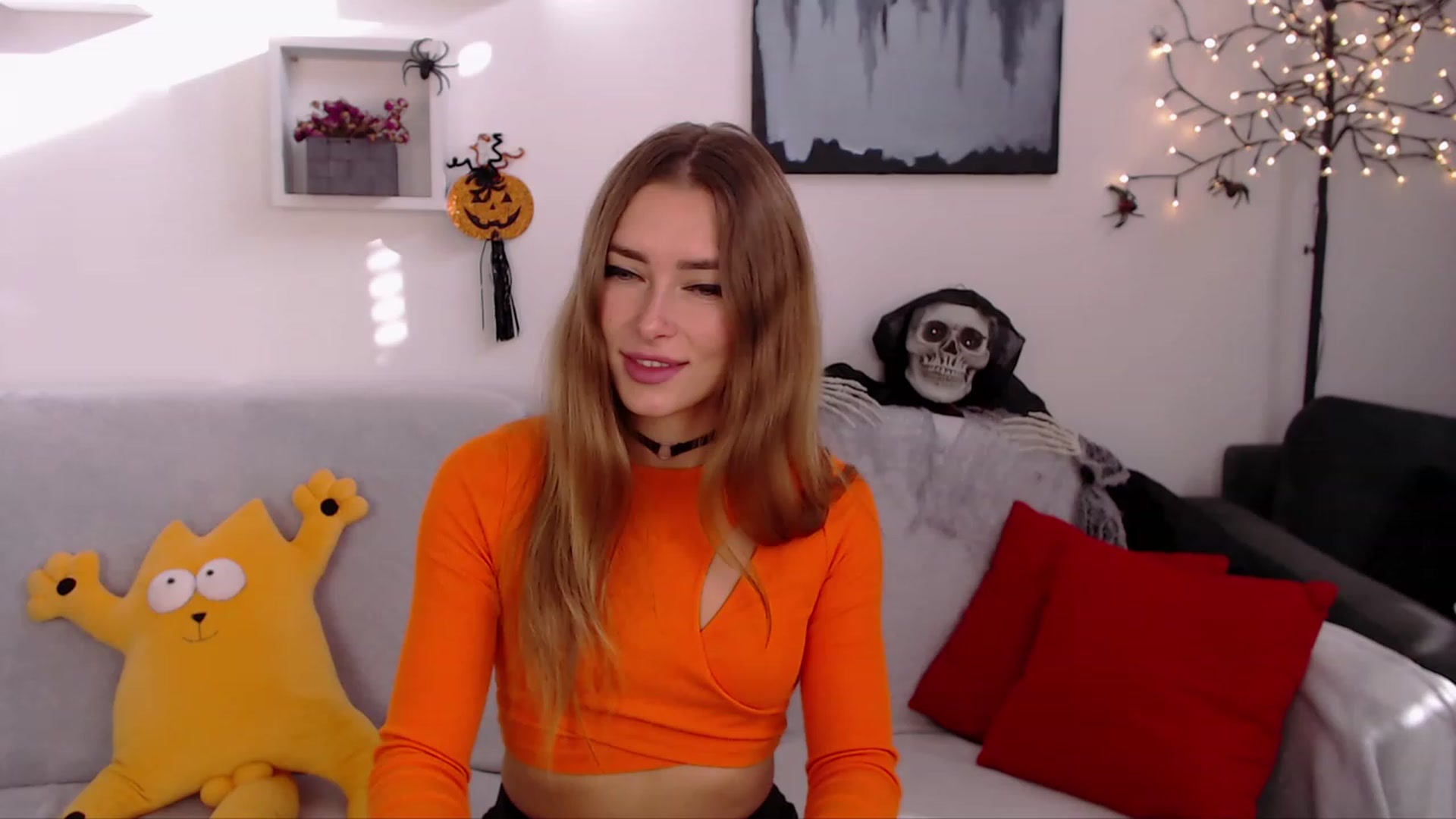 Gallery image thumbnail from SimonsWife's myfreecams stream on, 10/30/2023, 12:11 image 9 of 20