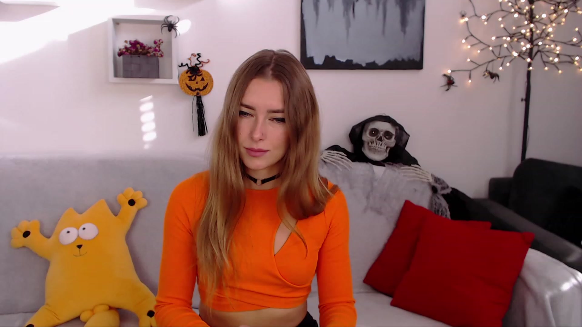 Gallery image thumbnail from SimonsWife's myfreecams stream on, 10/30/2023, 12:11 image 8 of 20