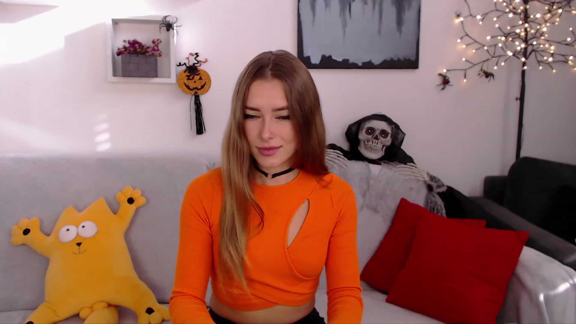 Gallery image thumbnail from SimonsWife's myfreecams stream on, 10/30/2023, 12:11 image 2 of 20