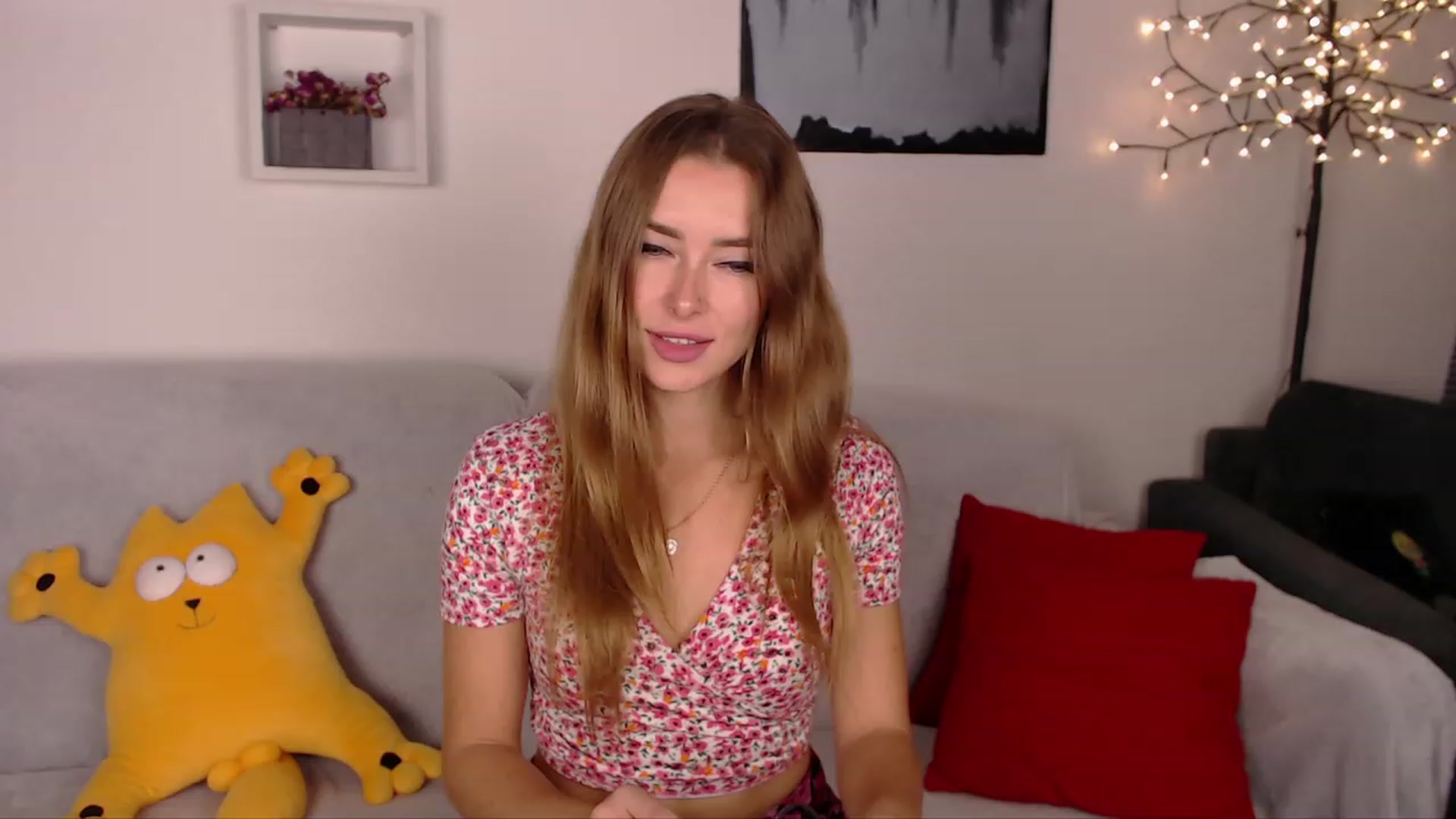 Gallery image thumbnail from SimonsWife's myfreecams stream on, 11/01/2023, 13:42 image 15 of 20