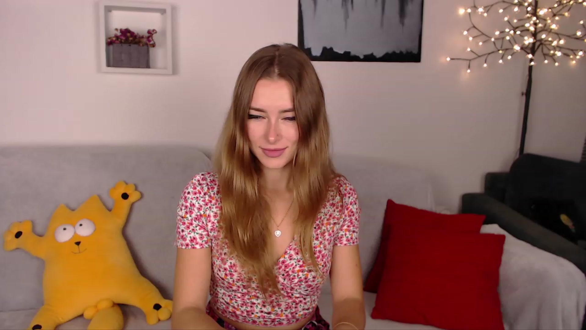 Gallery image thumbnail from SimonsWife's myfreecams stream on, 11/01/2023, 13:42 image 9 of 20
