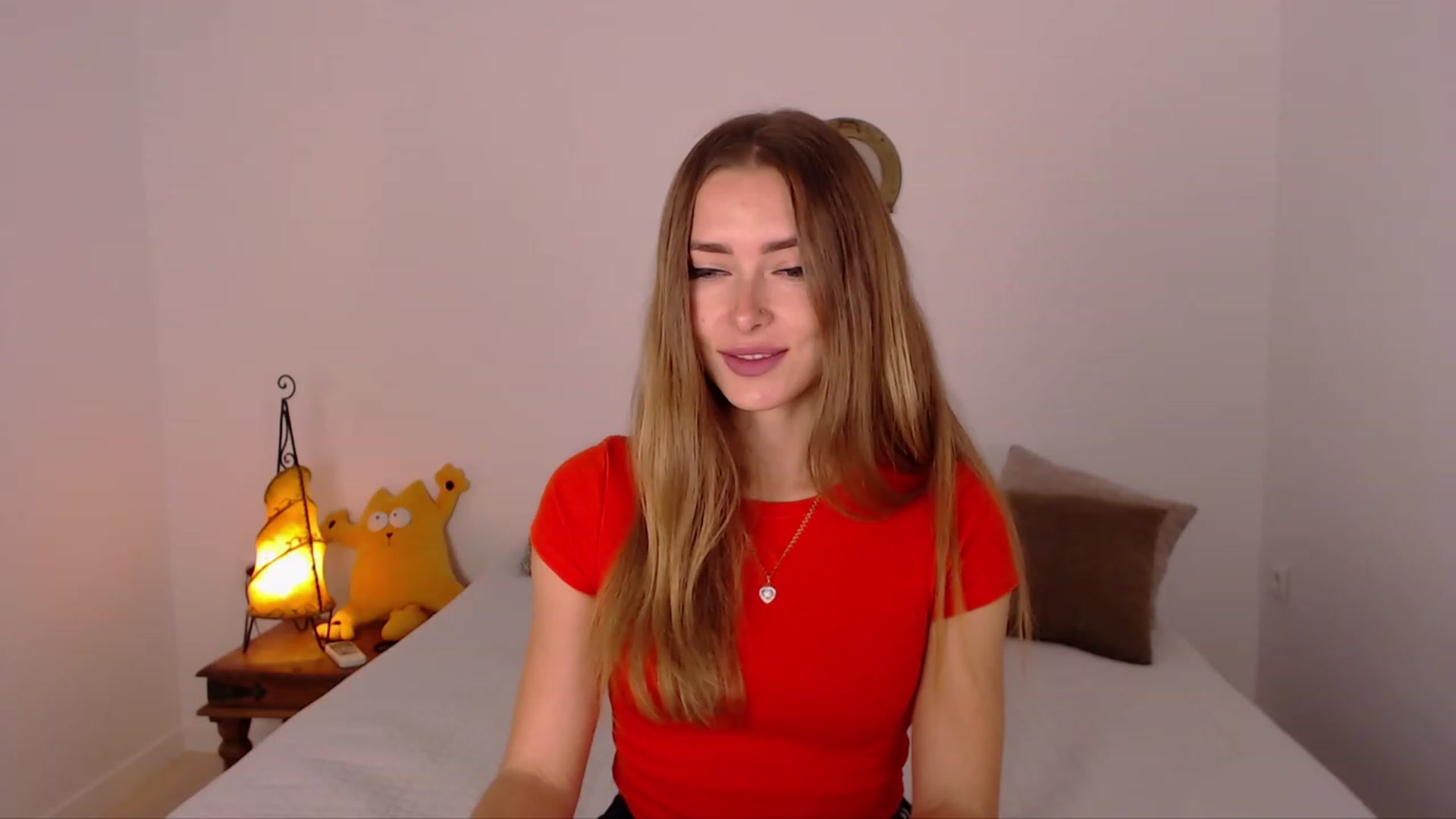 Gallery image thumbnail from SimonsWife's myfreecams stream on, 11/20/2023, 16:09 image 19 of 20