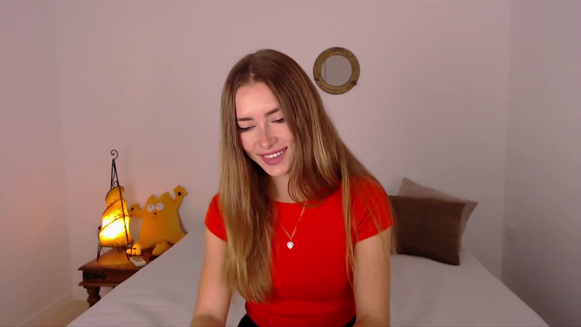 Gallery image thumbnail from SimonsWife's myfreecams stream on, 11/20/2023, 16:09 image 10 of 20