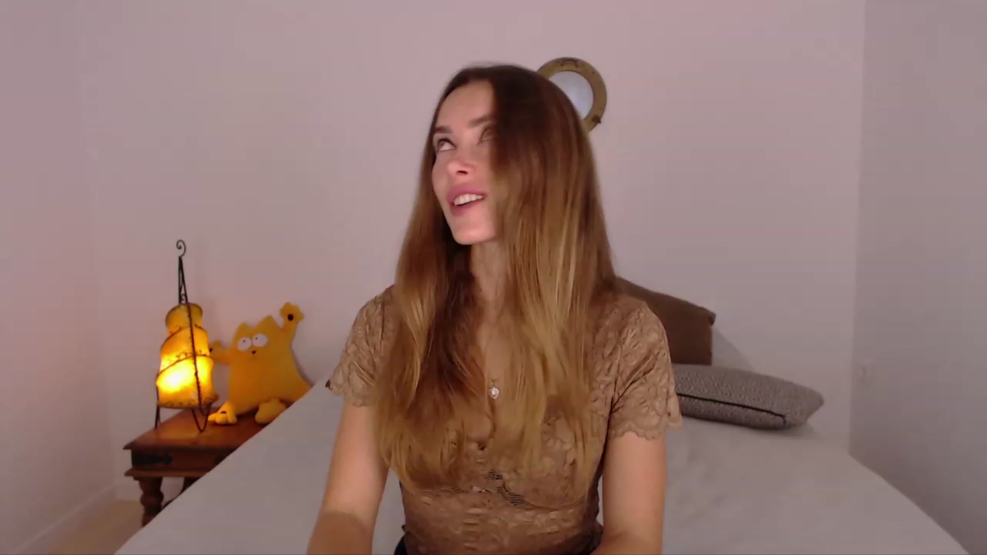 Gallery image thumbnail from SimonsWife's myfreecams stream on, 11/22/2023, 13:58 image 17 of 20