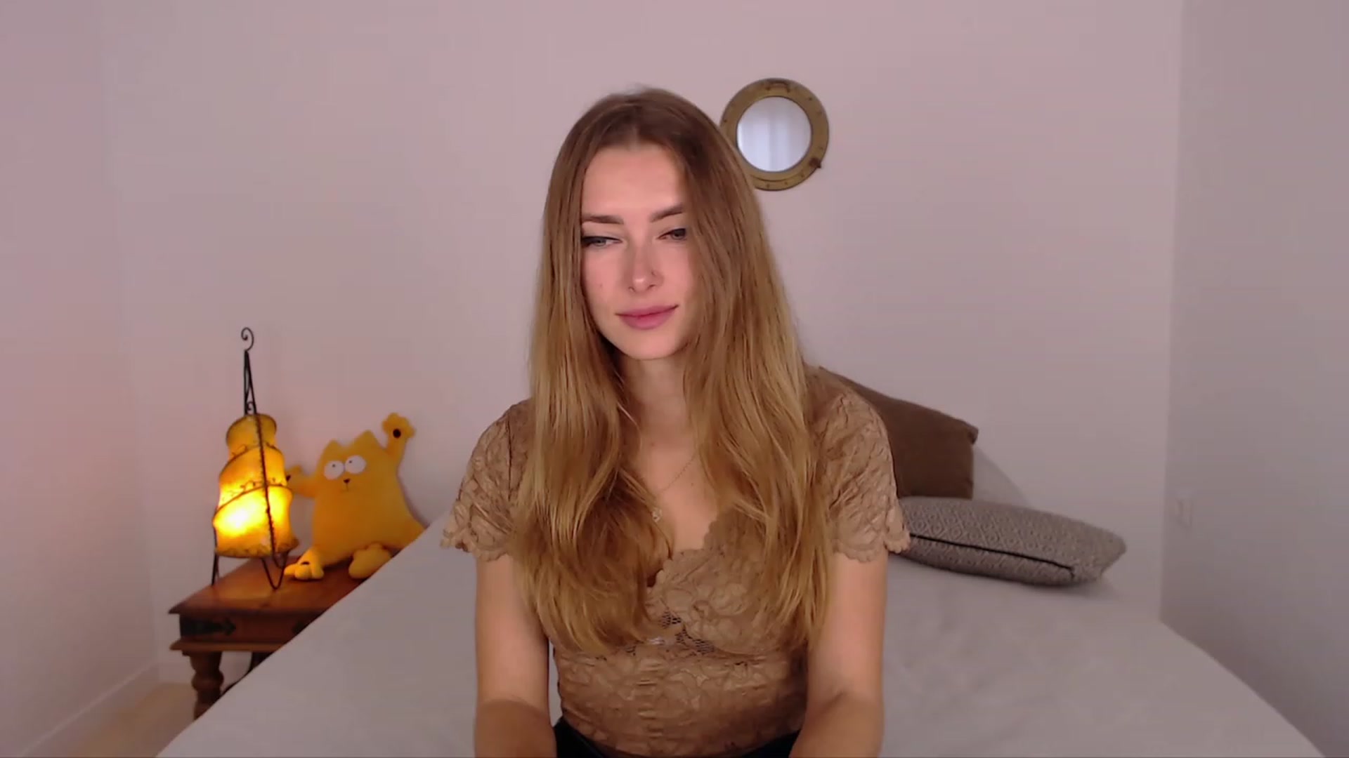 Gallery image thumbnail from SimonsWife's myfreecams stream on, 11/22/2023, 13:58 image 11 of 20