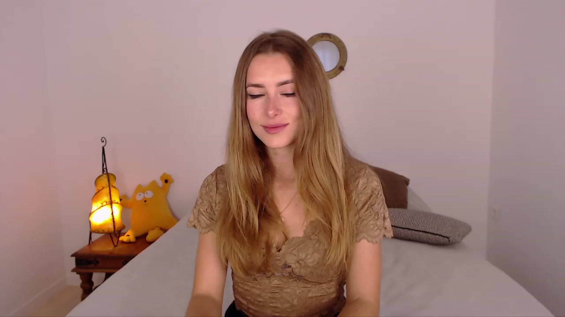 Gallery image thumbnail from SimonsWife's myfreecams stream on, 11/22/2023, 13:58 image 20 of 20
