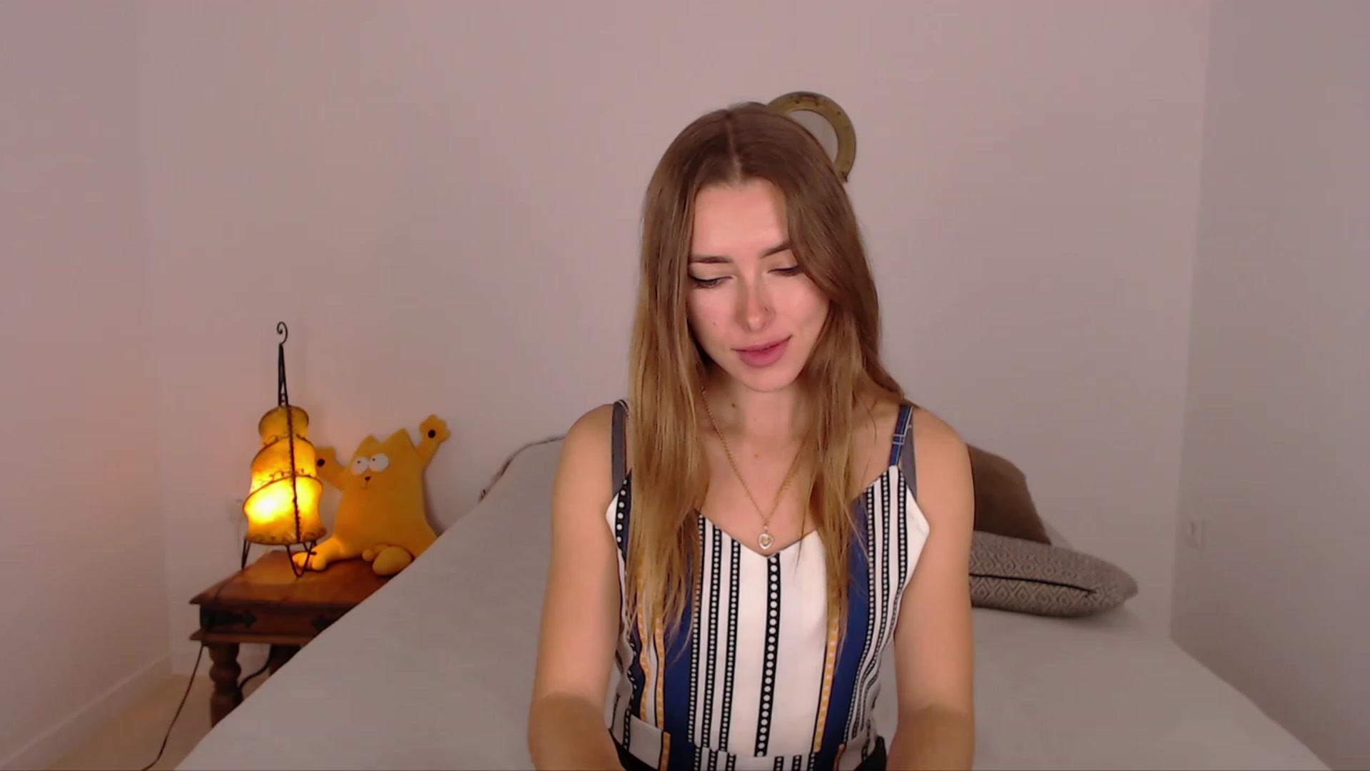 Gallery image thumbnail from SimonsWife's myfreecams stream on, 11/26/2023, 15:49 image 20 of 20