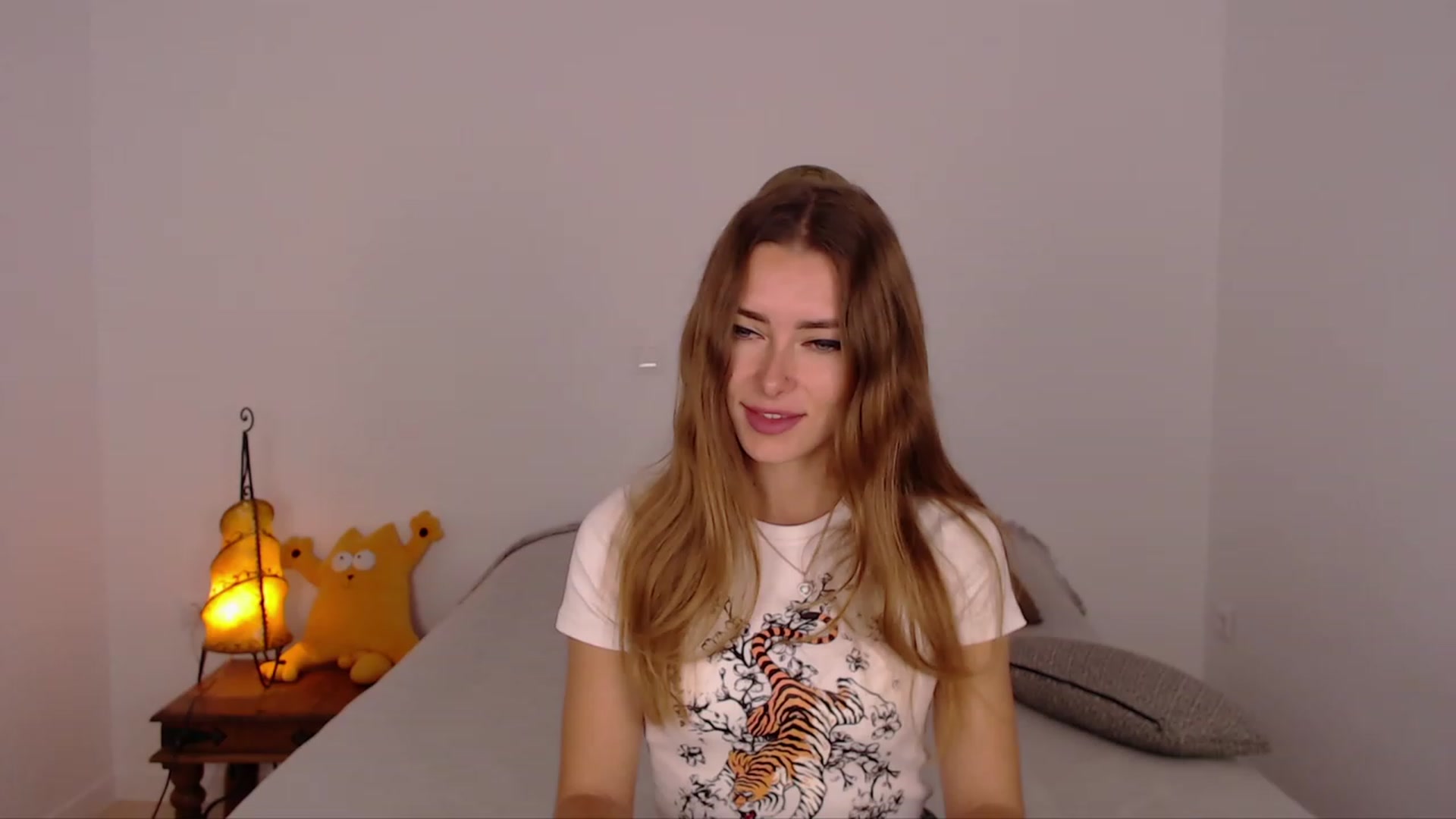 Gallery image thumbnail from SimonsWife's myfreecams stream on, 11/29/2023, 13:23 image 1 of 20