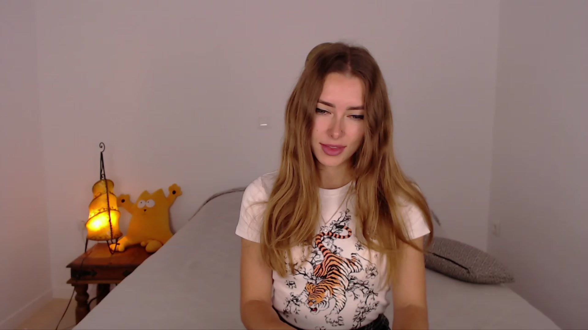 Gallery image thumbnail from SimonsWife's myfreecams stream on, 11/29/2023, 13:23 image 19 of 20
