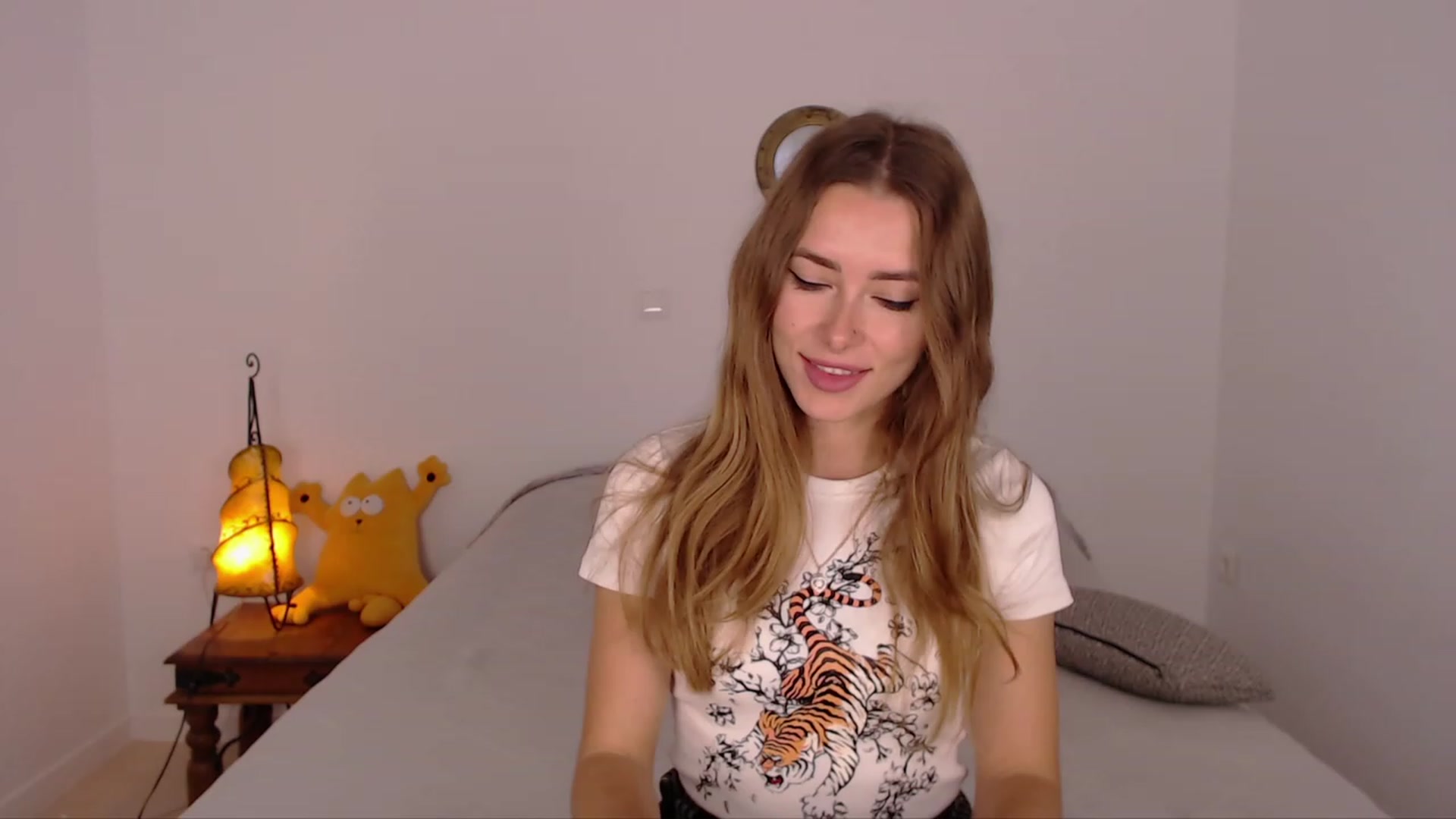 Gallery image thumbnail from SimonsWife's myfreecams stream on, 11/29/2023, 13:23 image 10 of 20