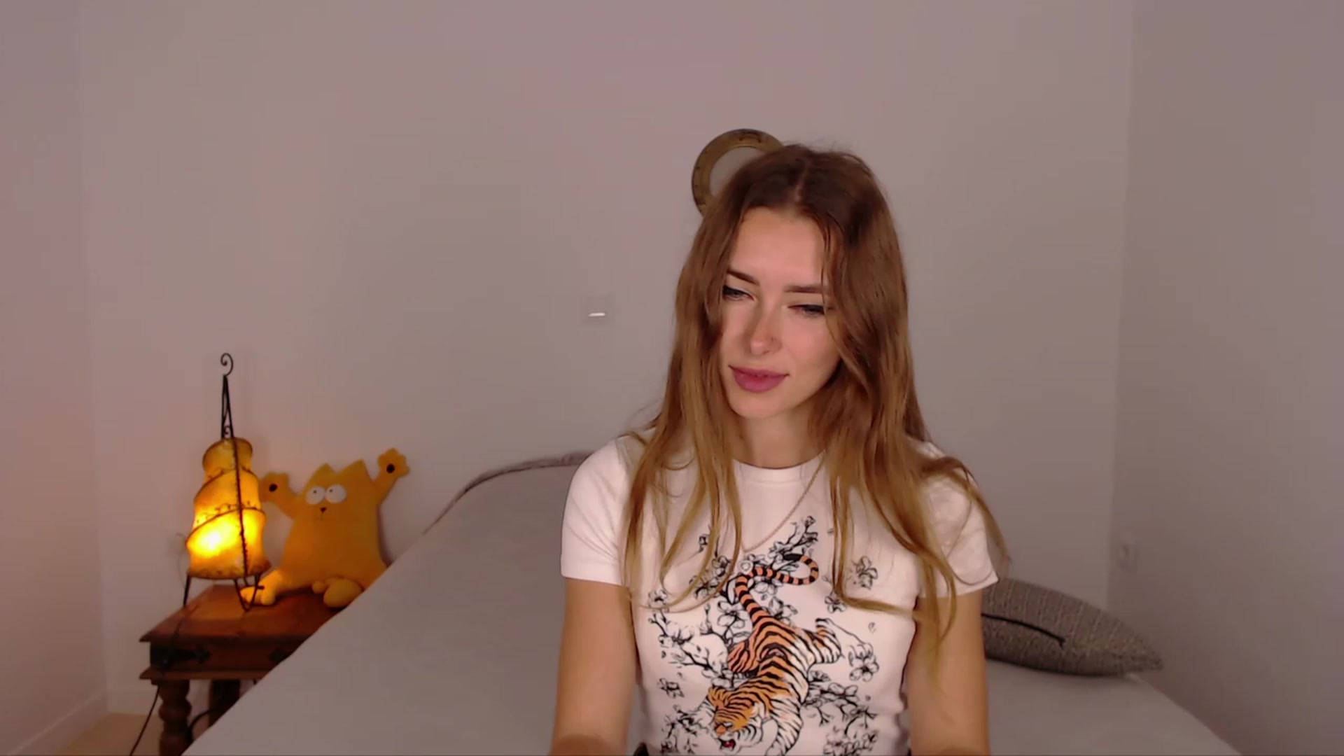 Gallery image thumbnail from SimonsWife's myfreecams stream on, 11/29/2023, 15:53 image 19 of 20
