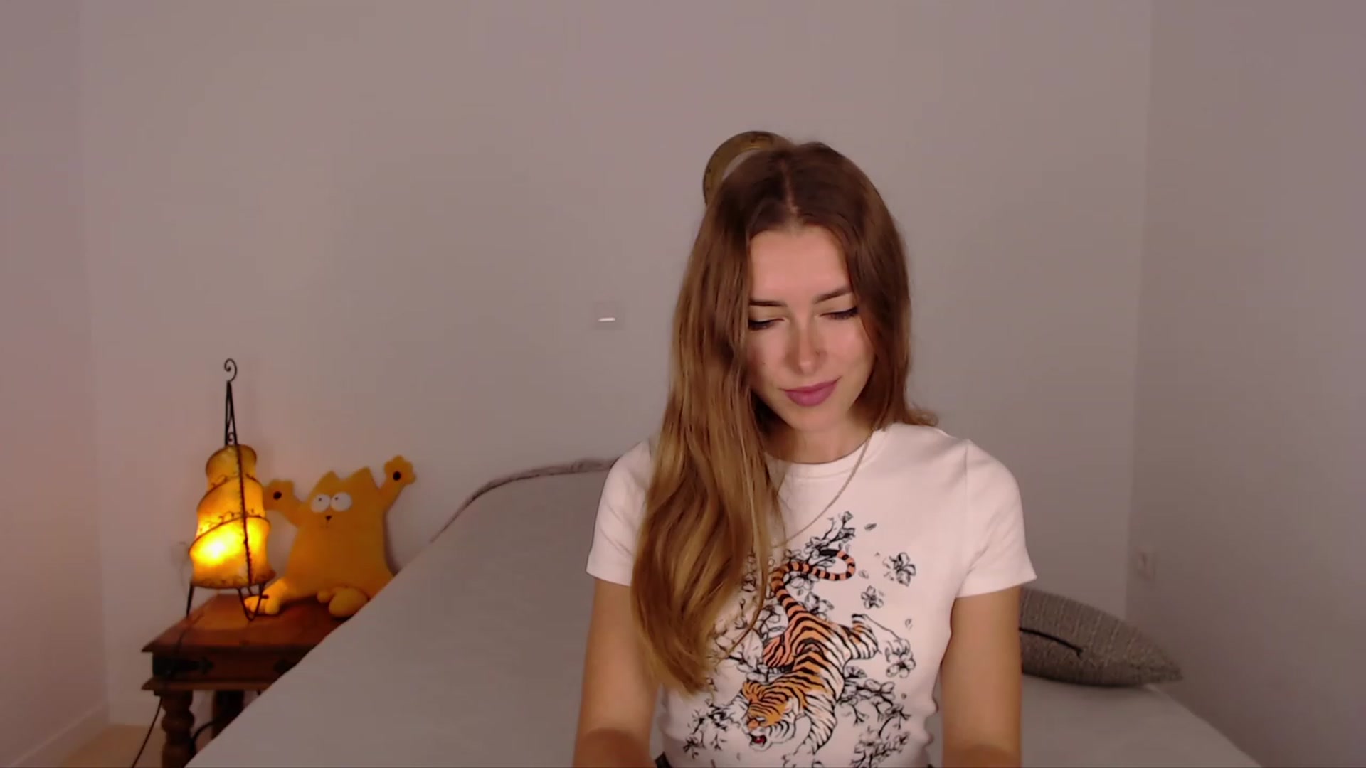 Gallery image thumbnail from SimonsWife's myfreecams stream on, 11/29/2023, 15:53 image 8 of 20