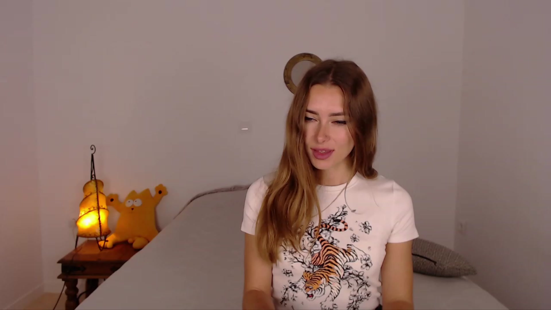 Gallery image thumbnail from SimonsWife's myfreecams stream on, 11/29/2023, 15:53 image 7 of 20